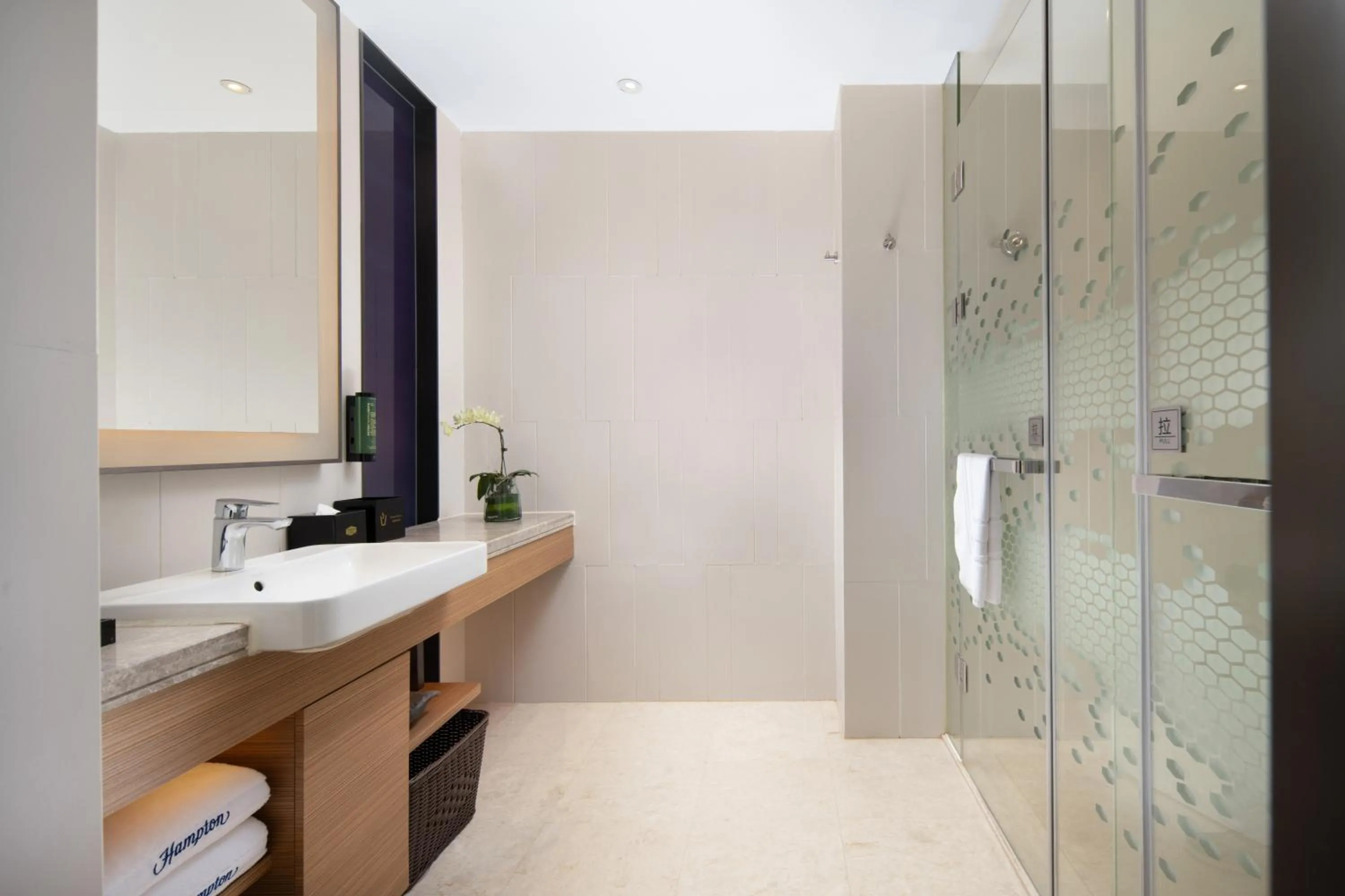 Shower in Hampton by Hilton Nanning Jiangnan