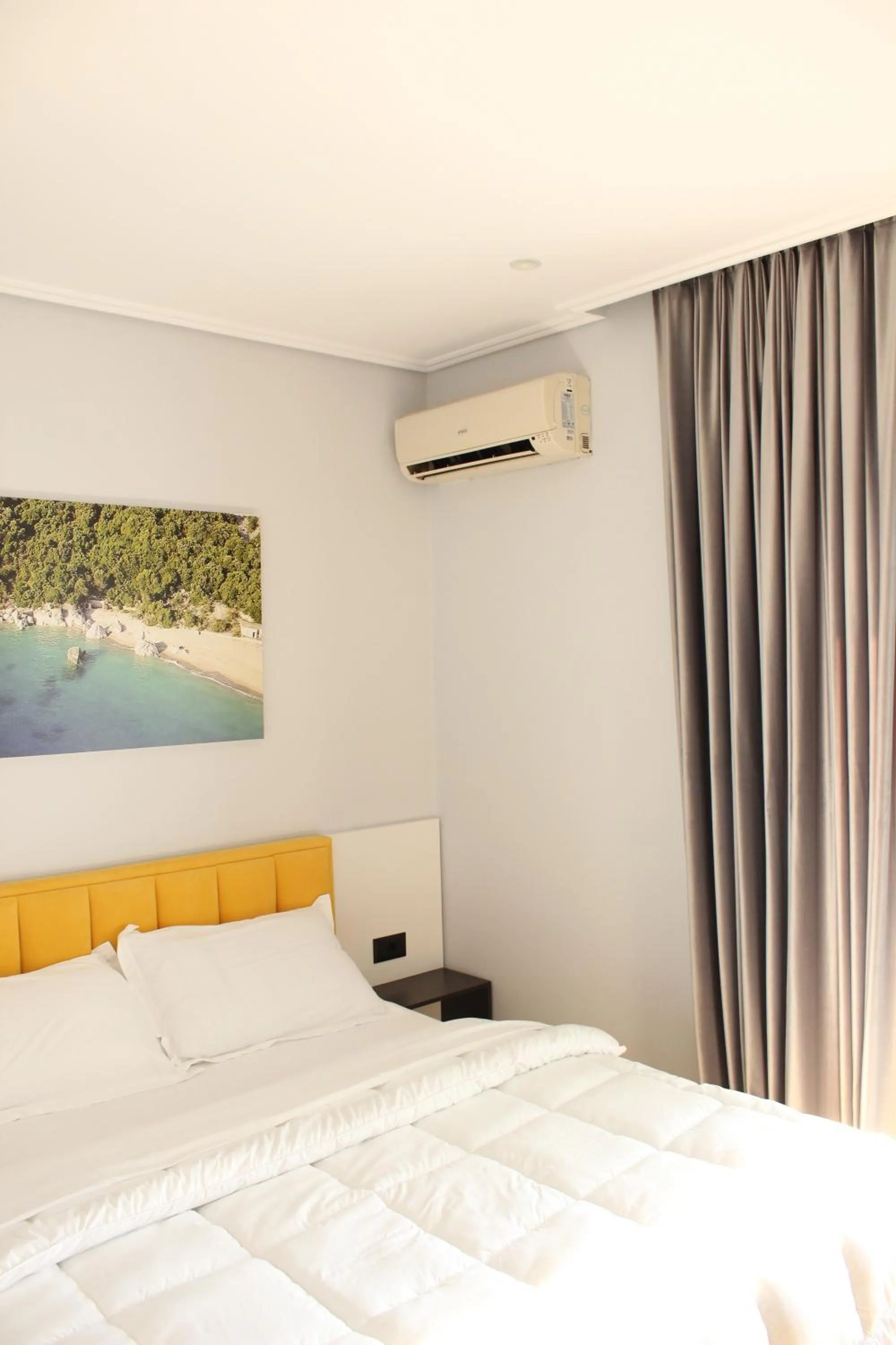 air conditioner, Bed in Bebi Hotel And Apartments