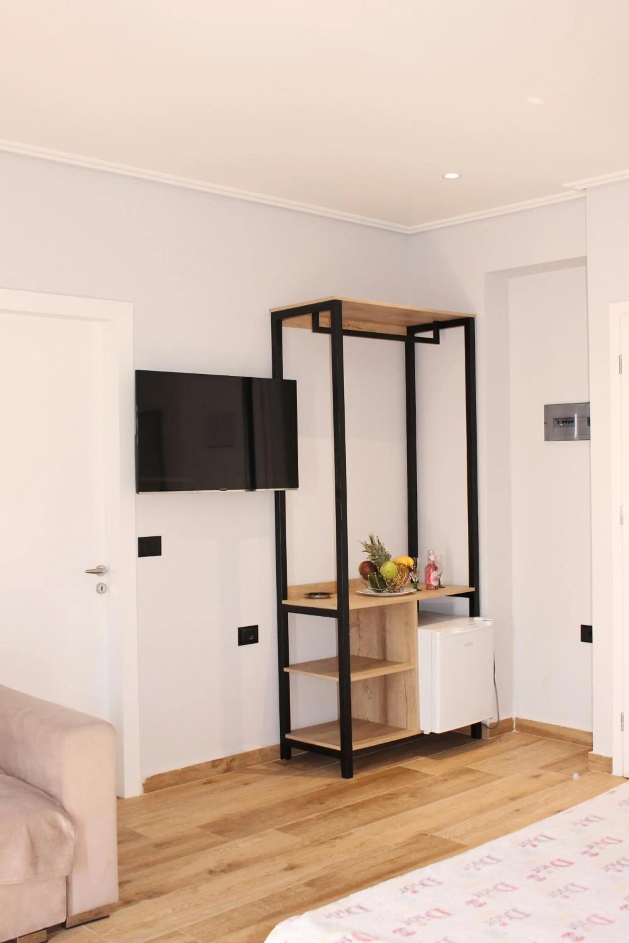 TV and multimedia, Bed in Bebi Hotel And Apartments