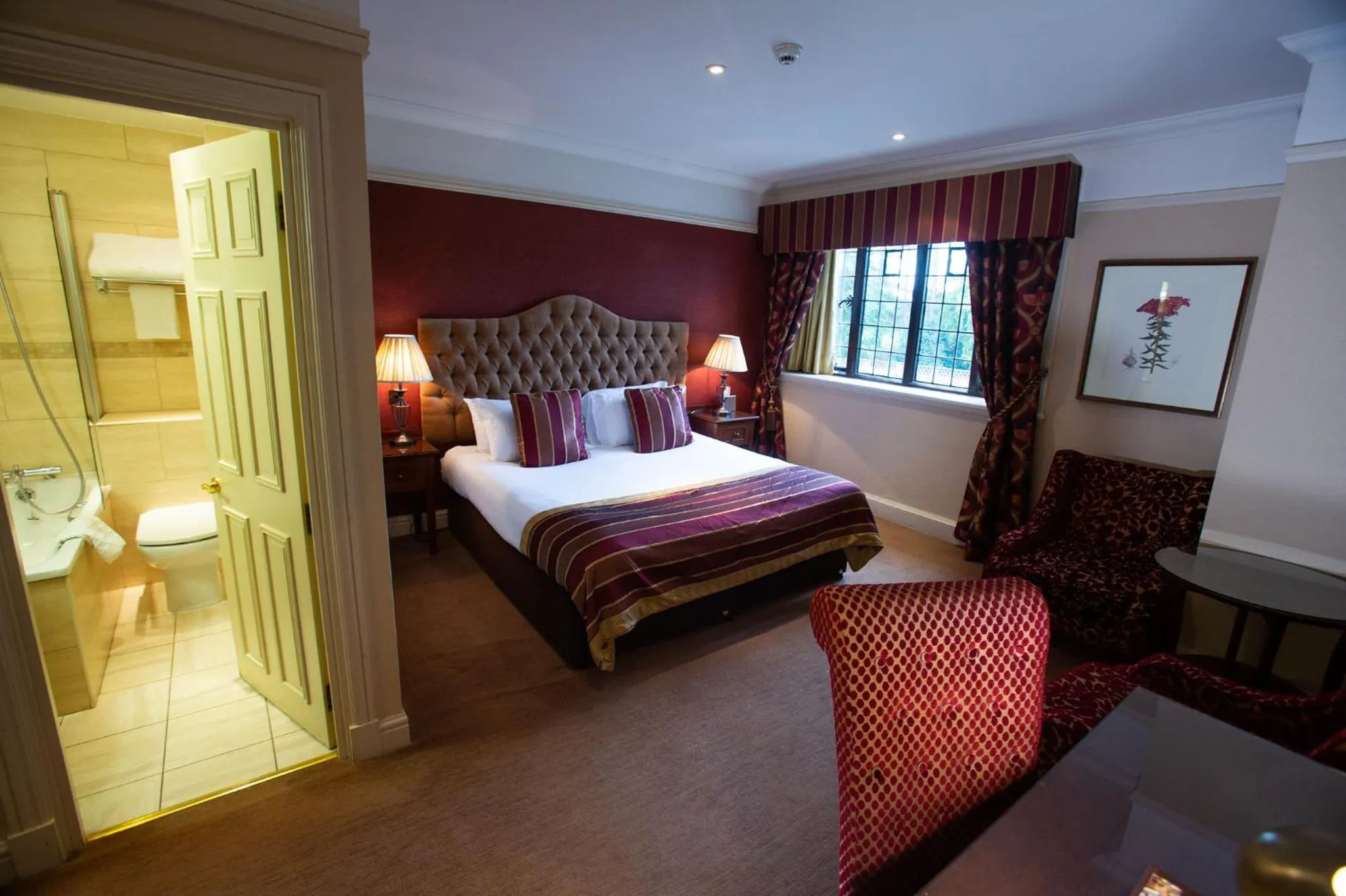 Bed in Inglewood Manor