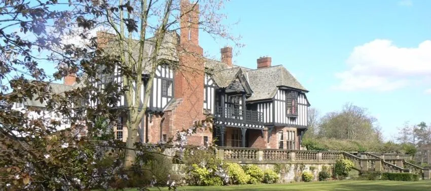 Garden in Inglewood Manor