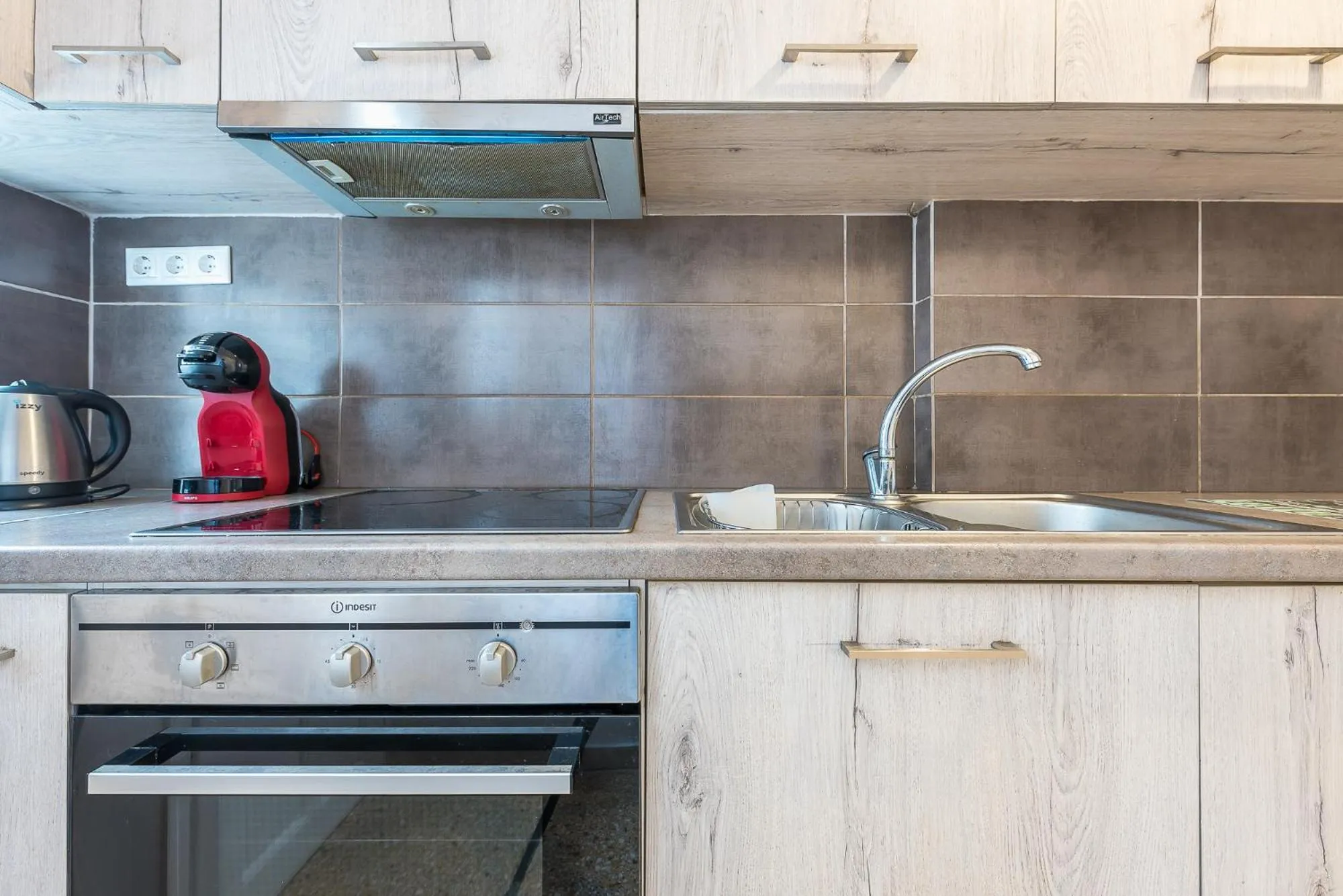 Victoria Sun Apartments