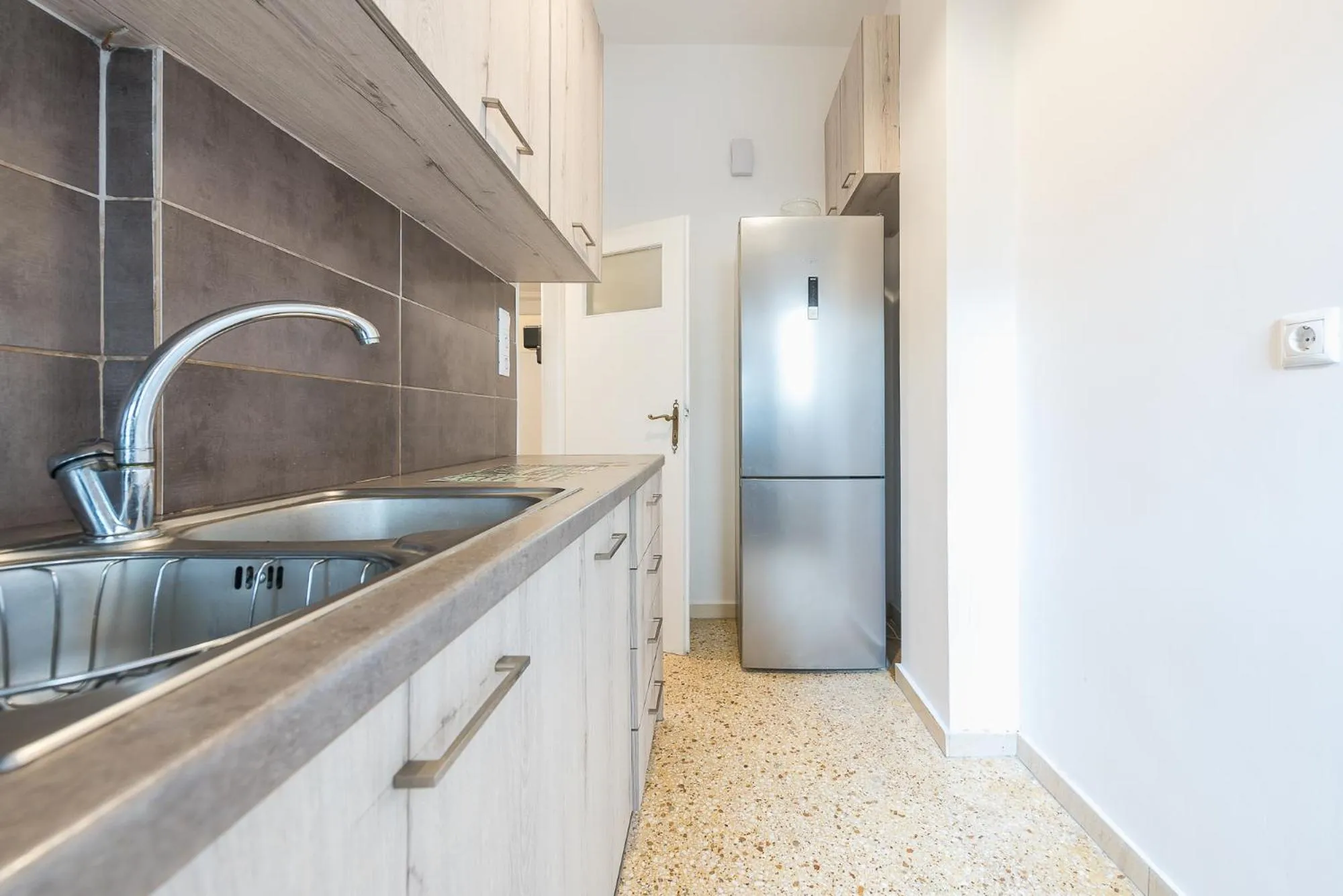 Victoria Sun Apartments