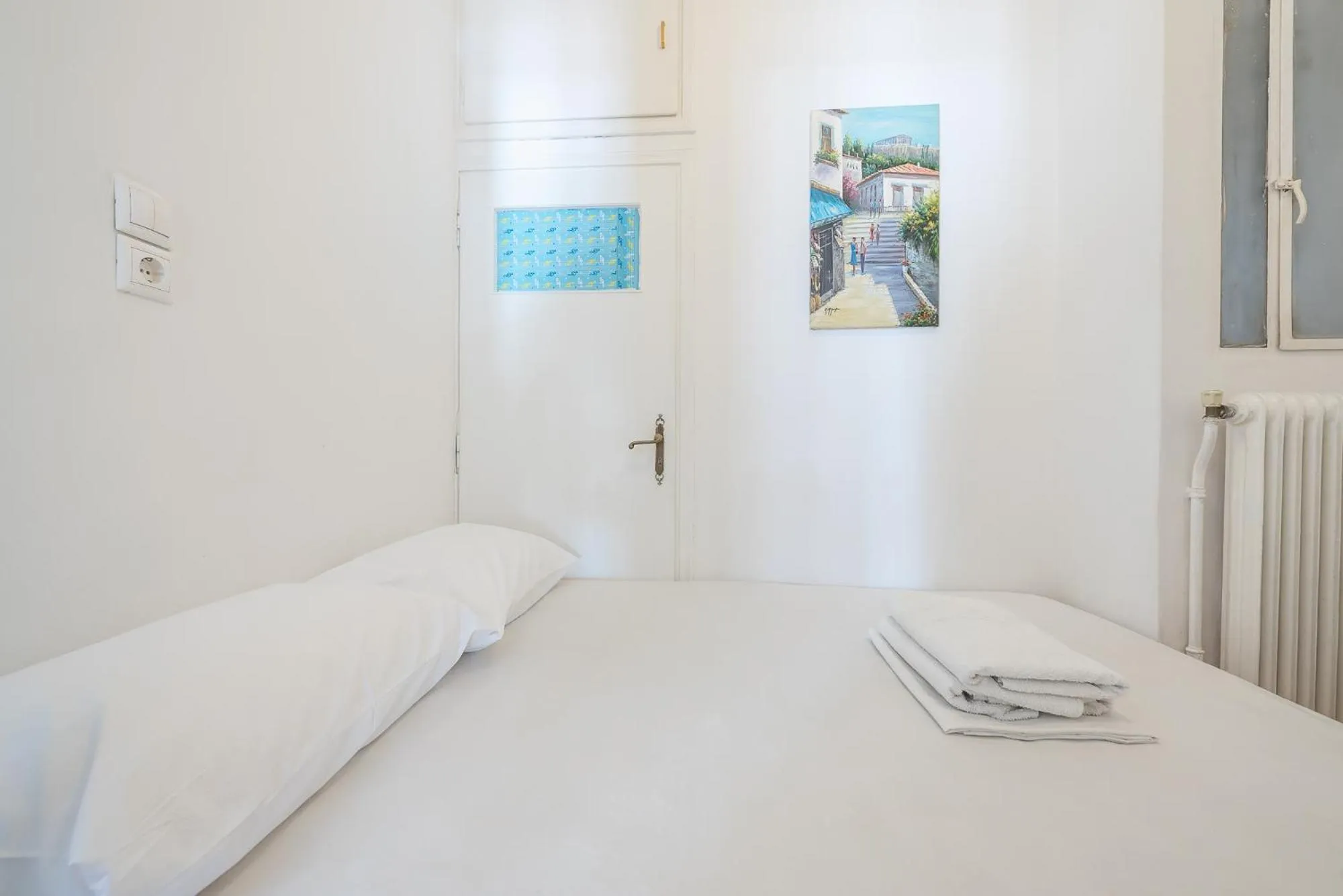 Bed in Victoria Sun Apartments