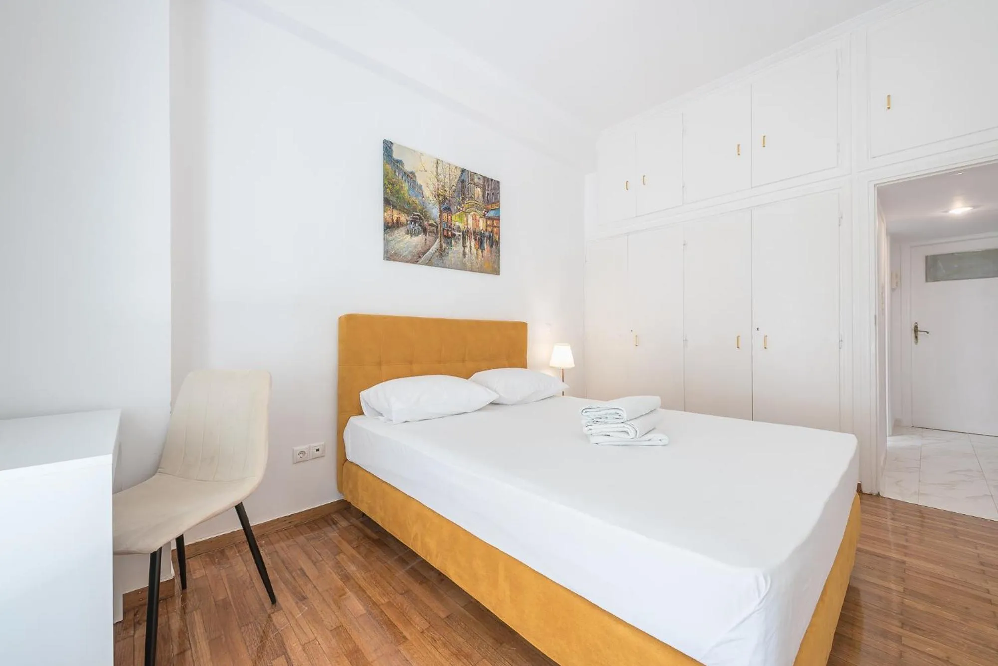 Bed in Victoria Sun Apartments