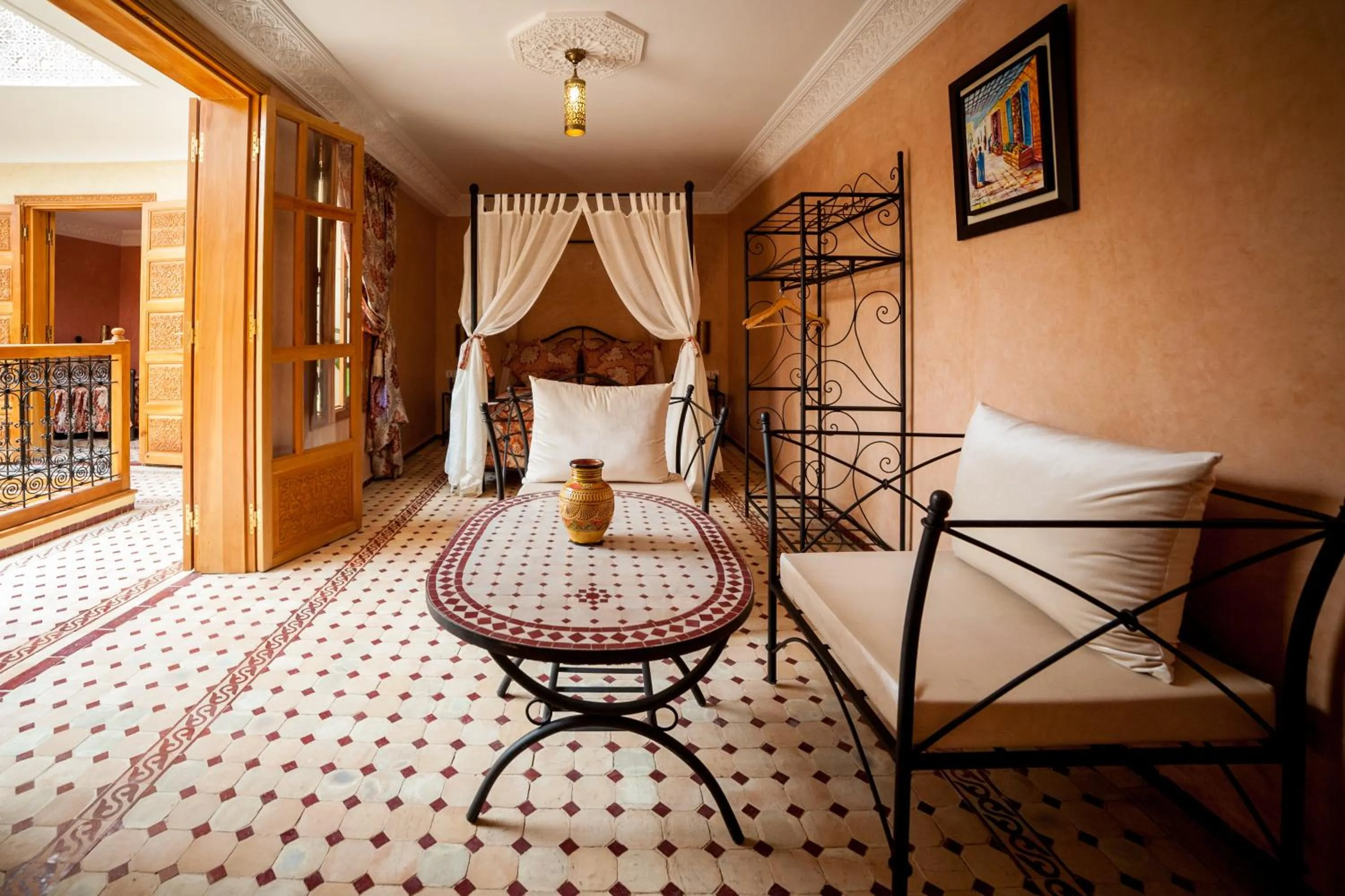 Patio, Bed in Riad Dar Saidi