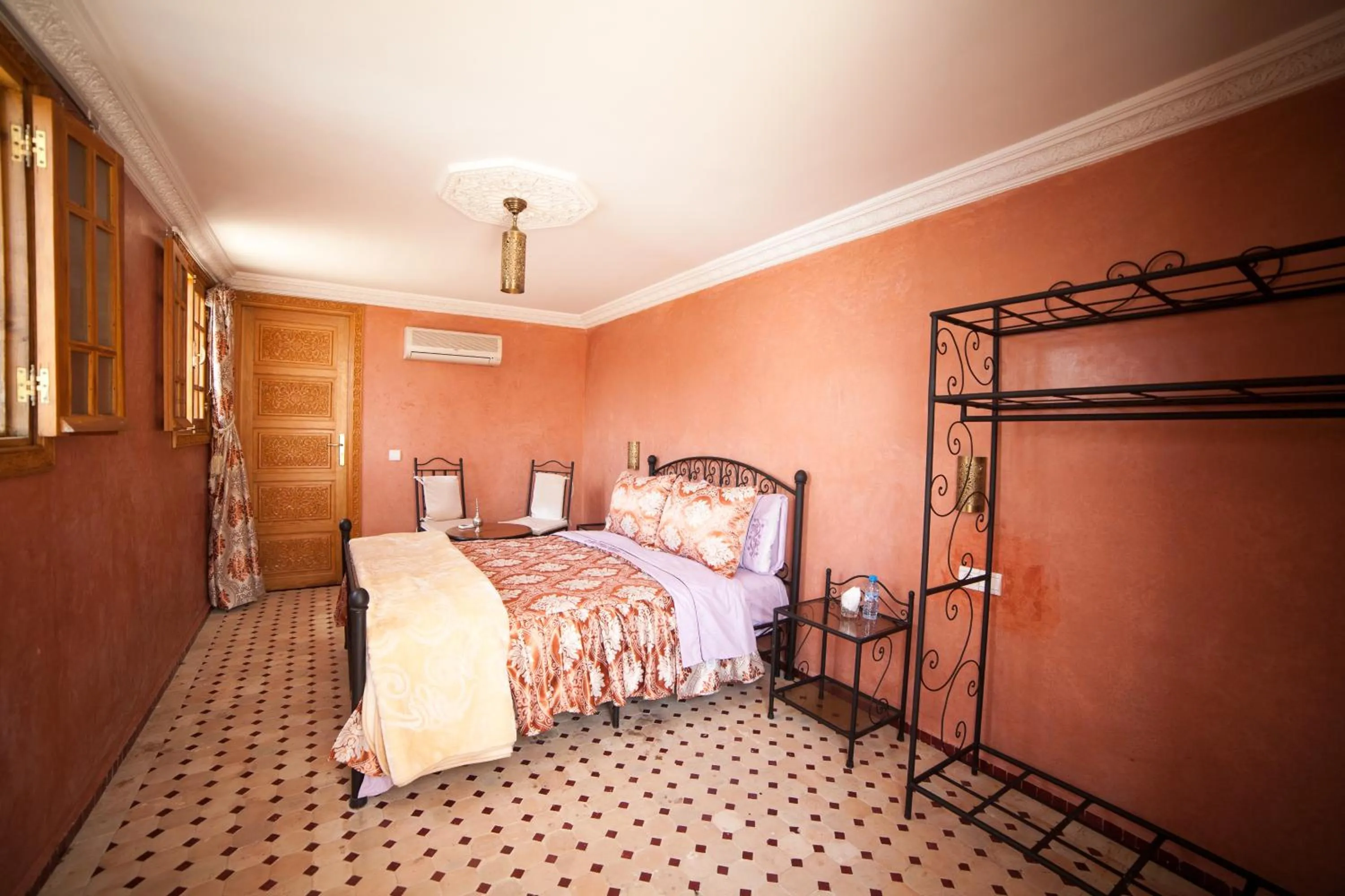 Bathroom, Bed in Riad Dar Saidi