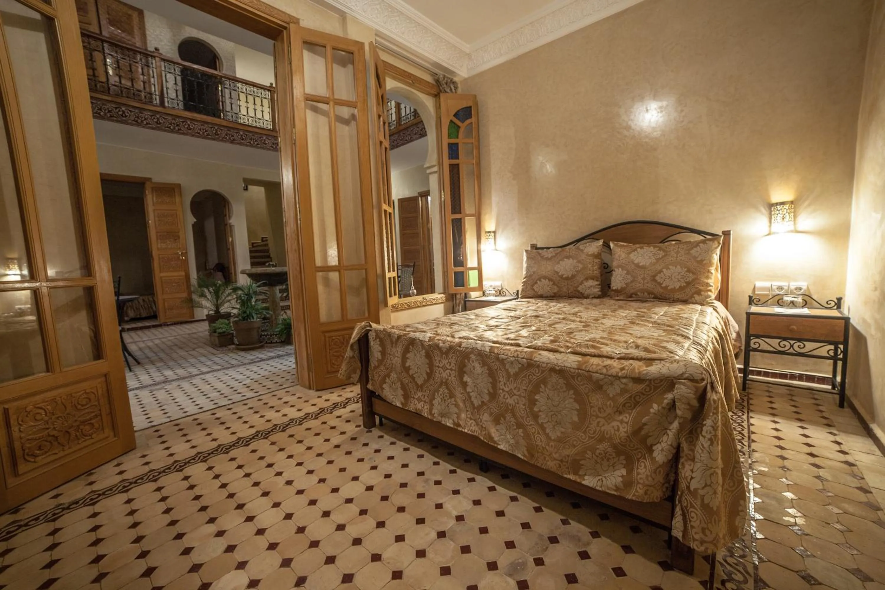 Photo of the whole room, Bed in Riad Dar Saidi
