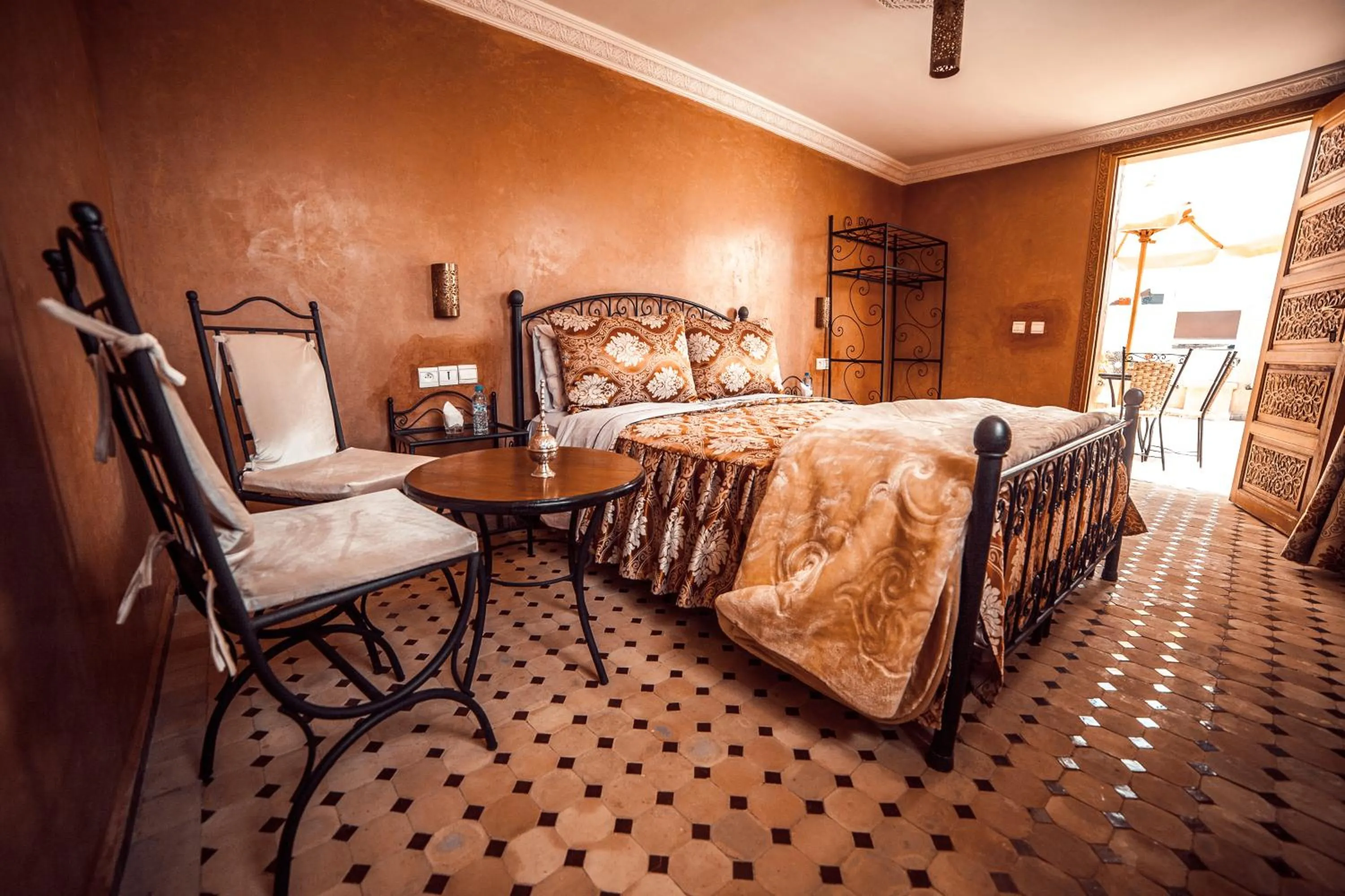 Balcony/Terrace, Bed in Riad Dar Saidi