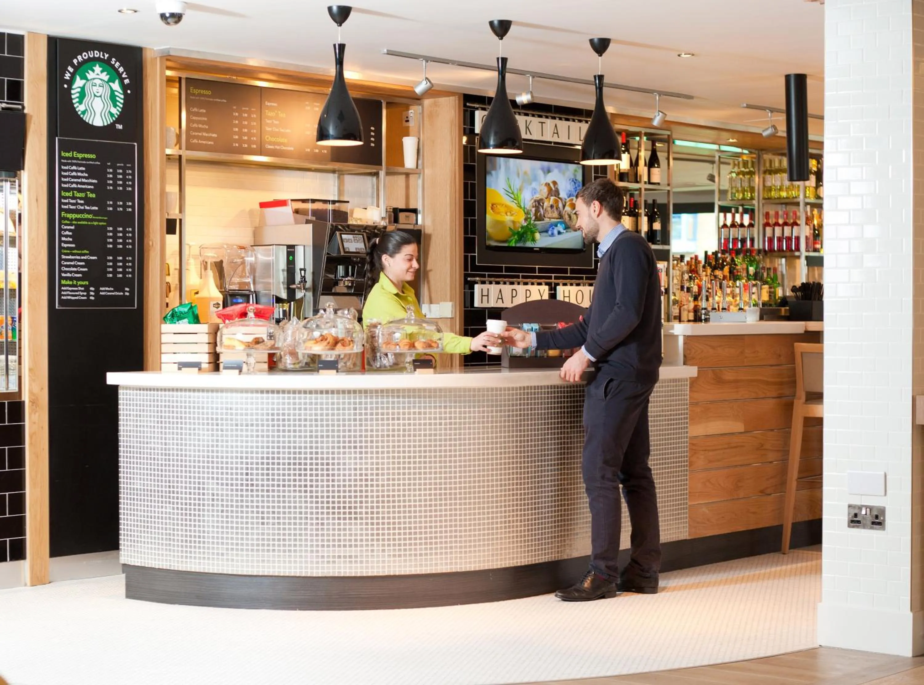 Coffee/tea facilities in Holiday Inn London Brentford Lock by IHG