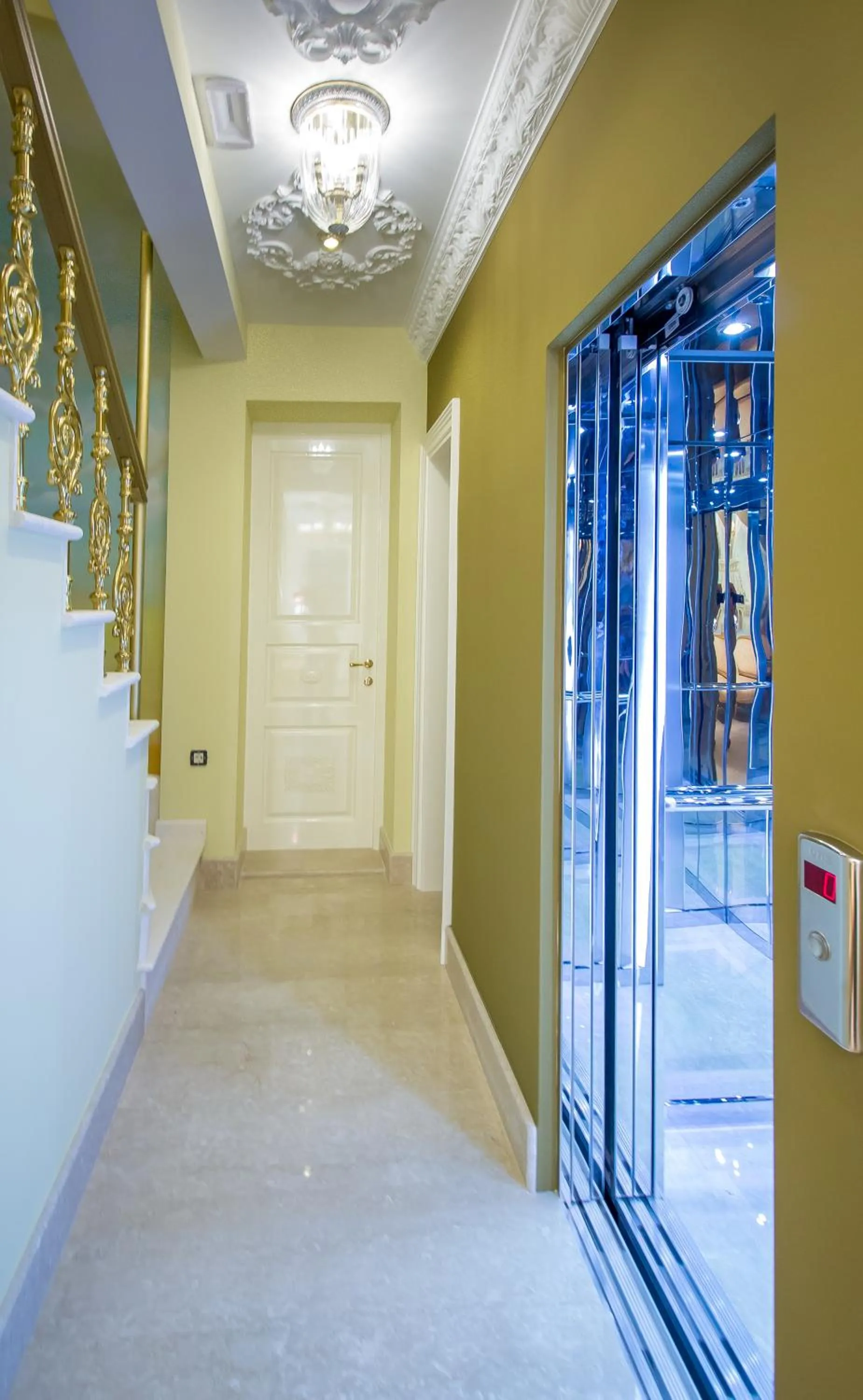Area and facilities in Palazzo Venezia-Adults Only