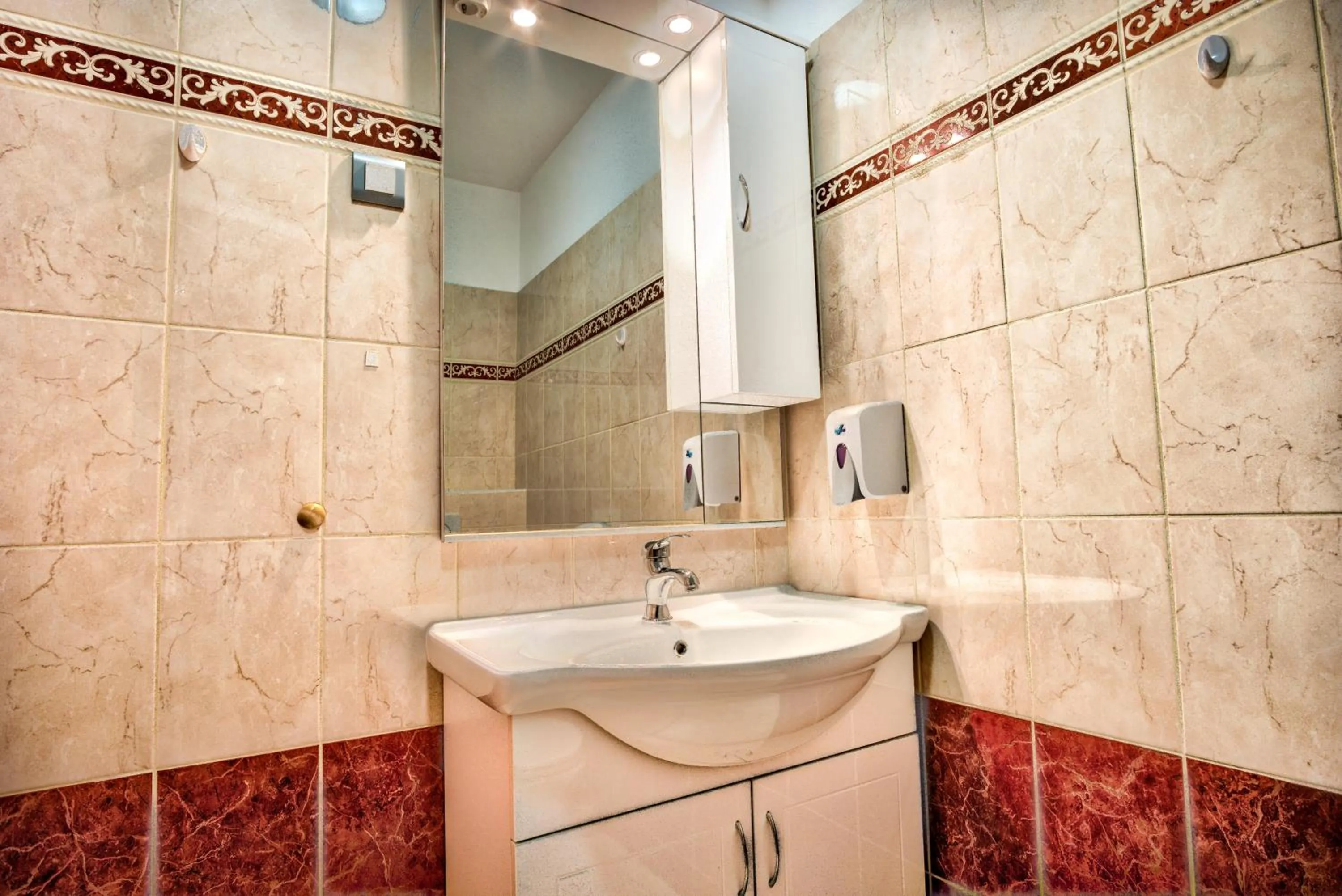 Bathroom in Hiša Linhart, Hotel & Restaurant