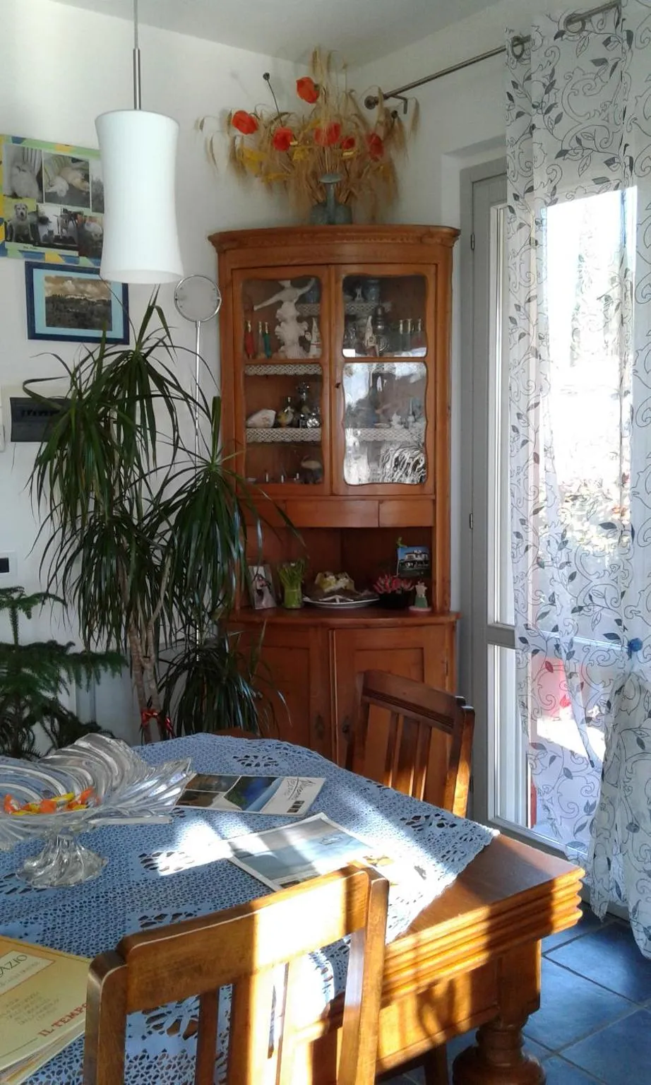 Communal lounge/ TV room in La Villa