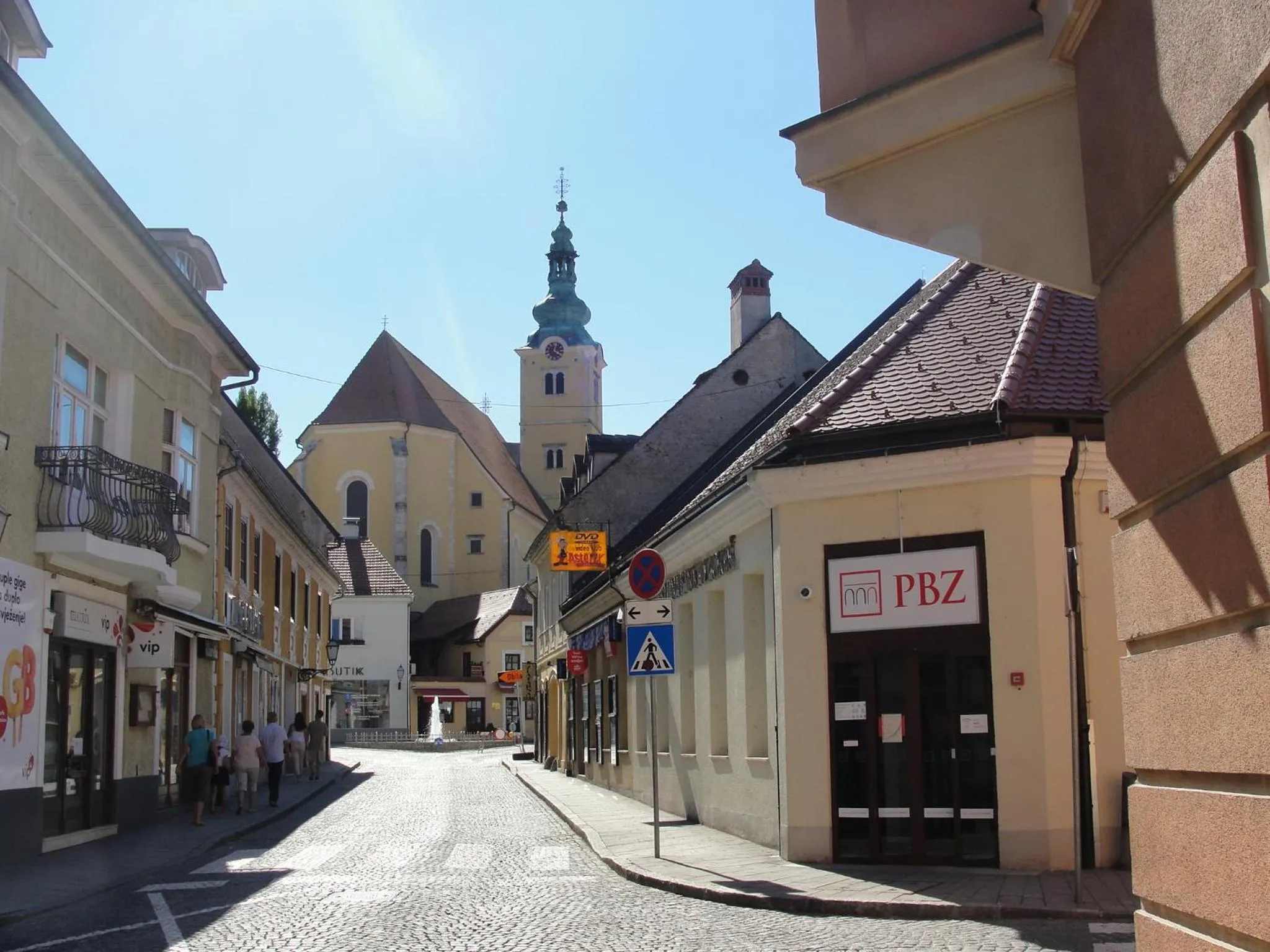 Three-Bedroom Apartment in Apartman Rudi