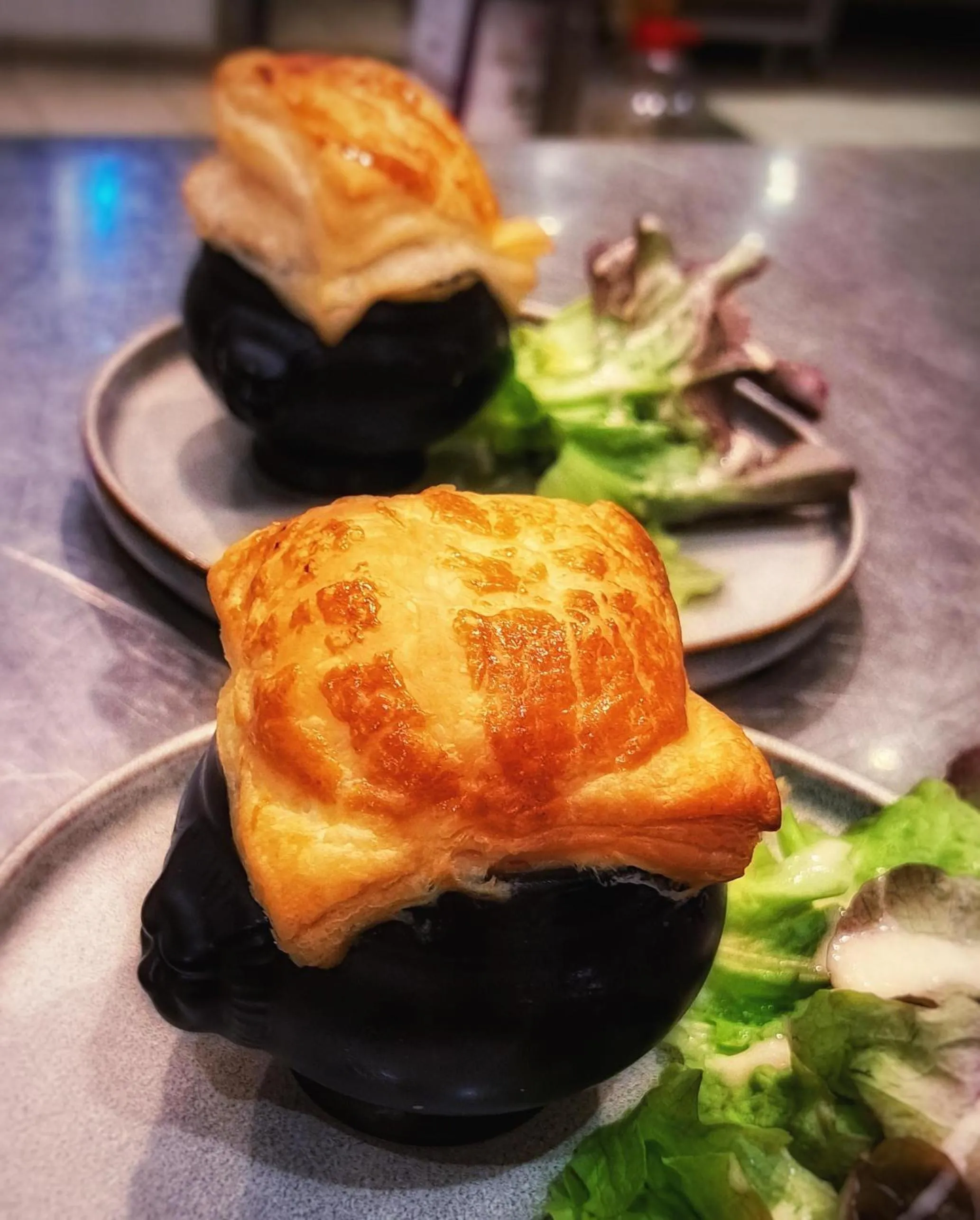 Restaurant/places to eat in Hôtel de Bretagne Dol centre ville - Hotel et Restaurant