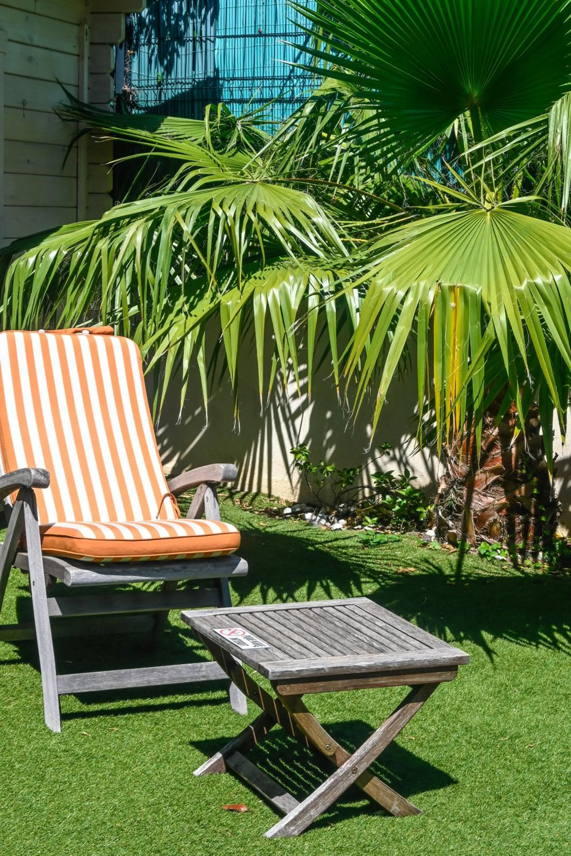 Patio in Hôtel & Spa La Villa