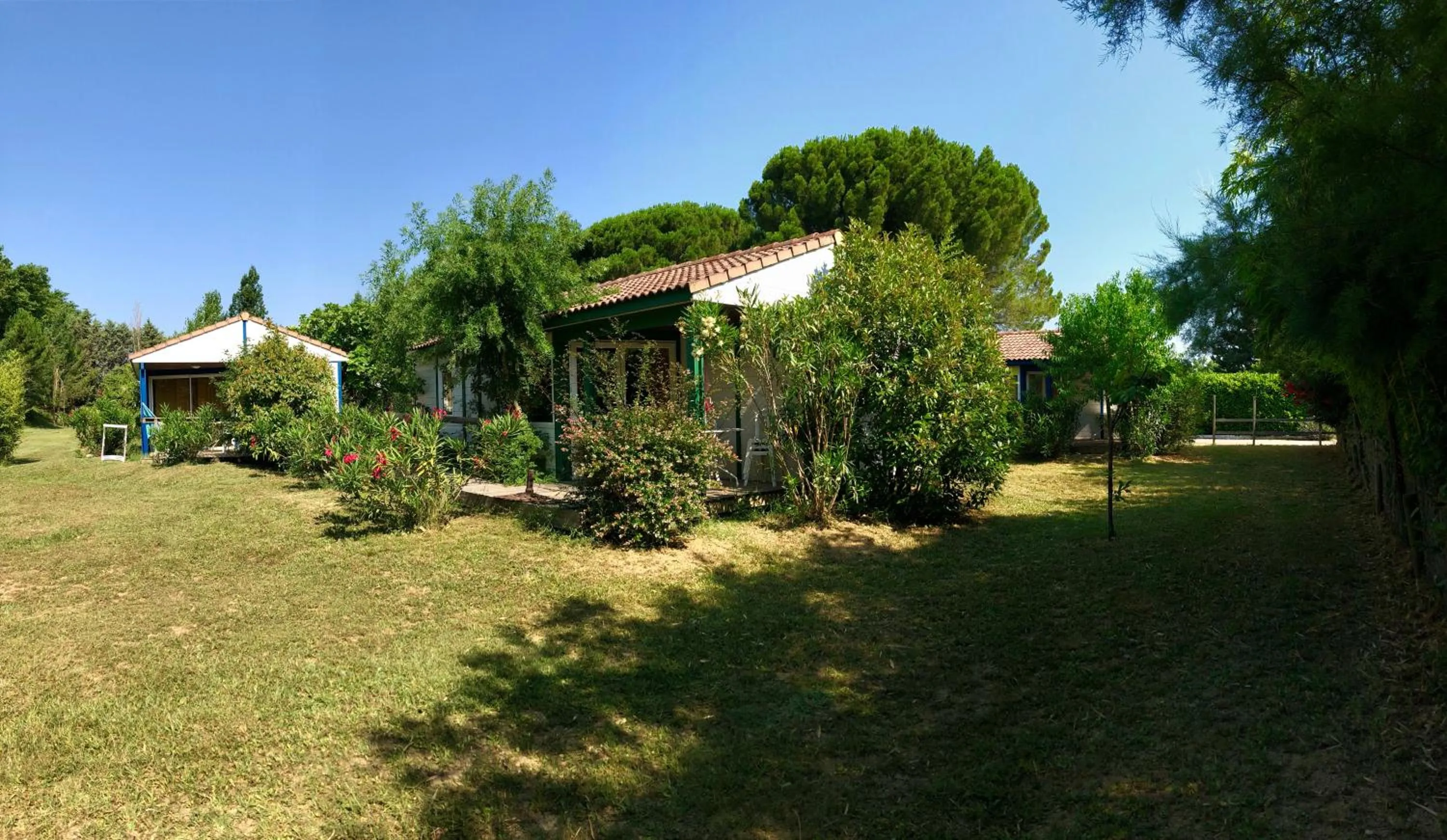 Day in Bungalows & Rooms - Gît'Ôstal