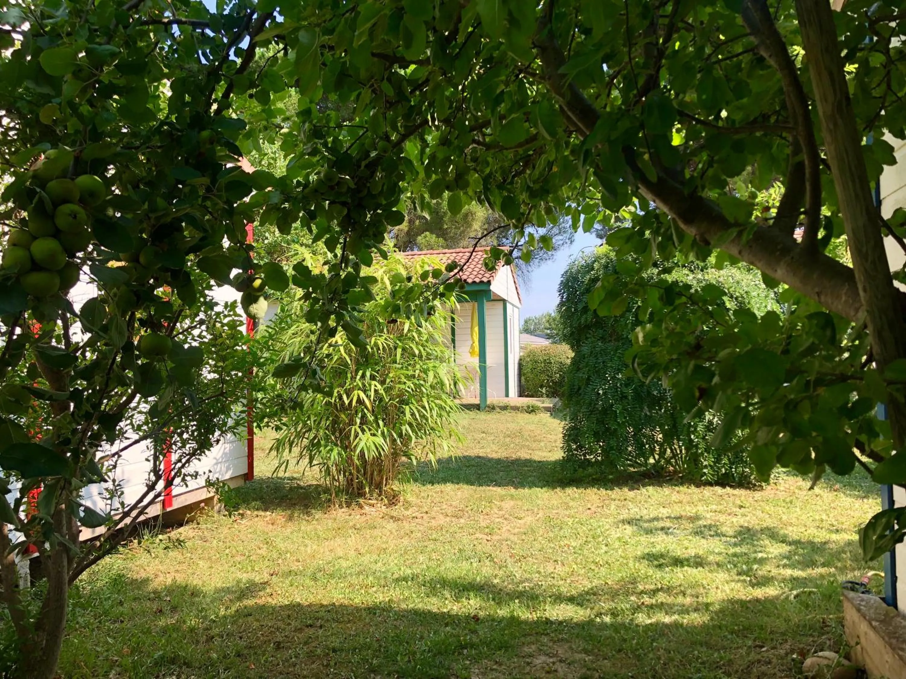 Day in Bungalows & Rooms - Gît'Ôstal