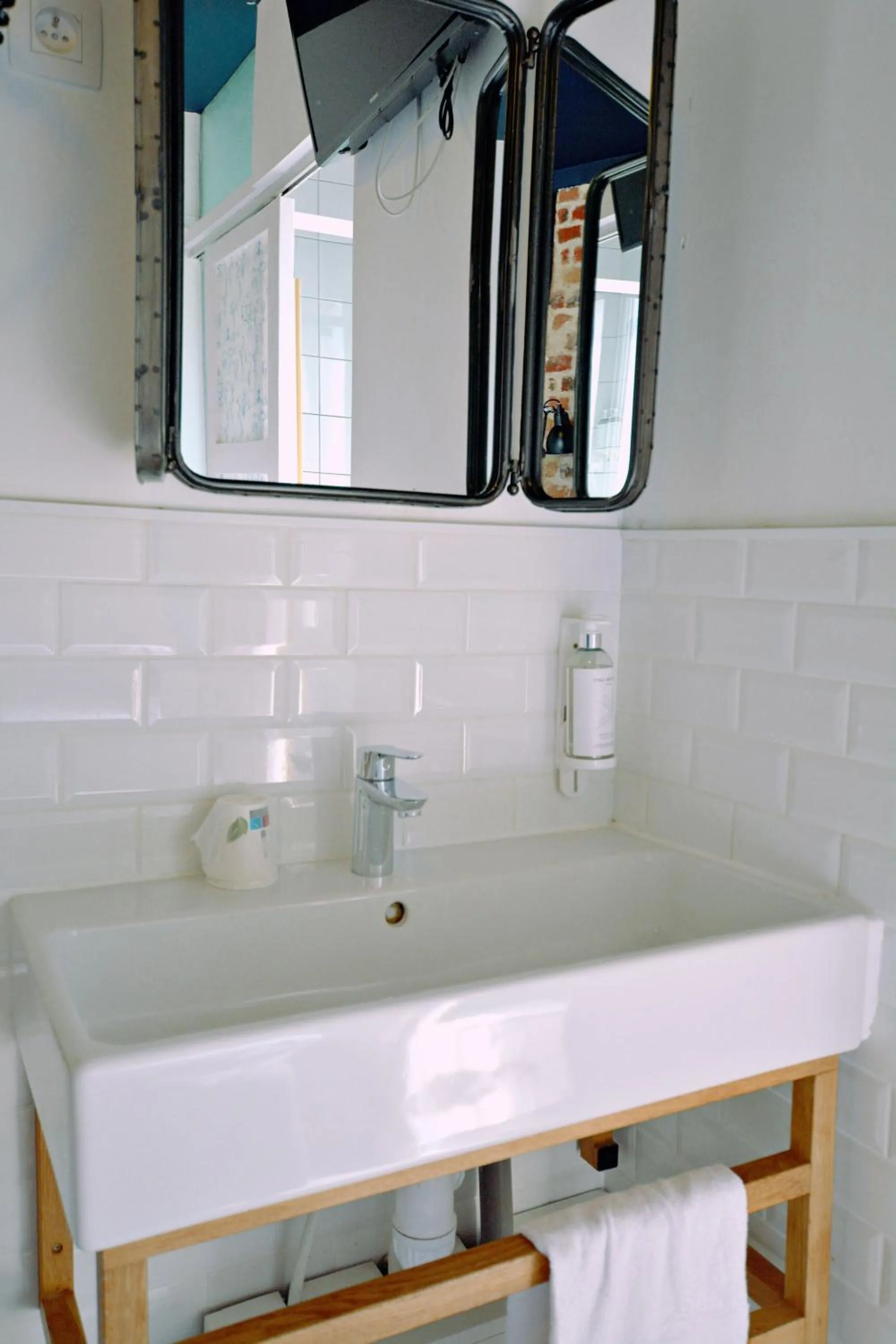 towels in Hôtel Lucien