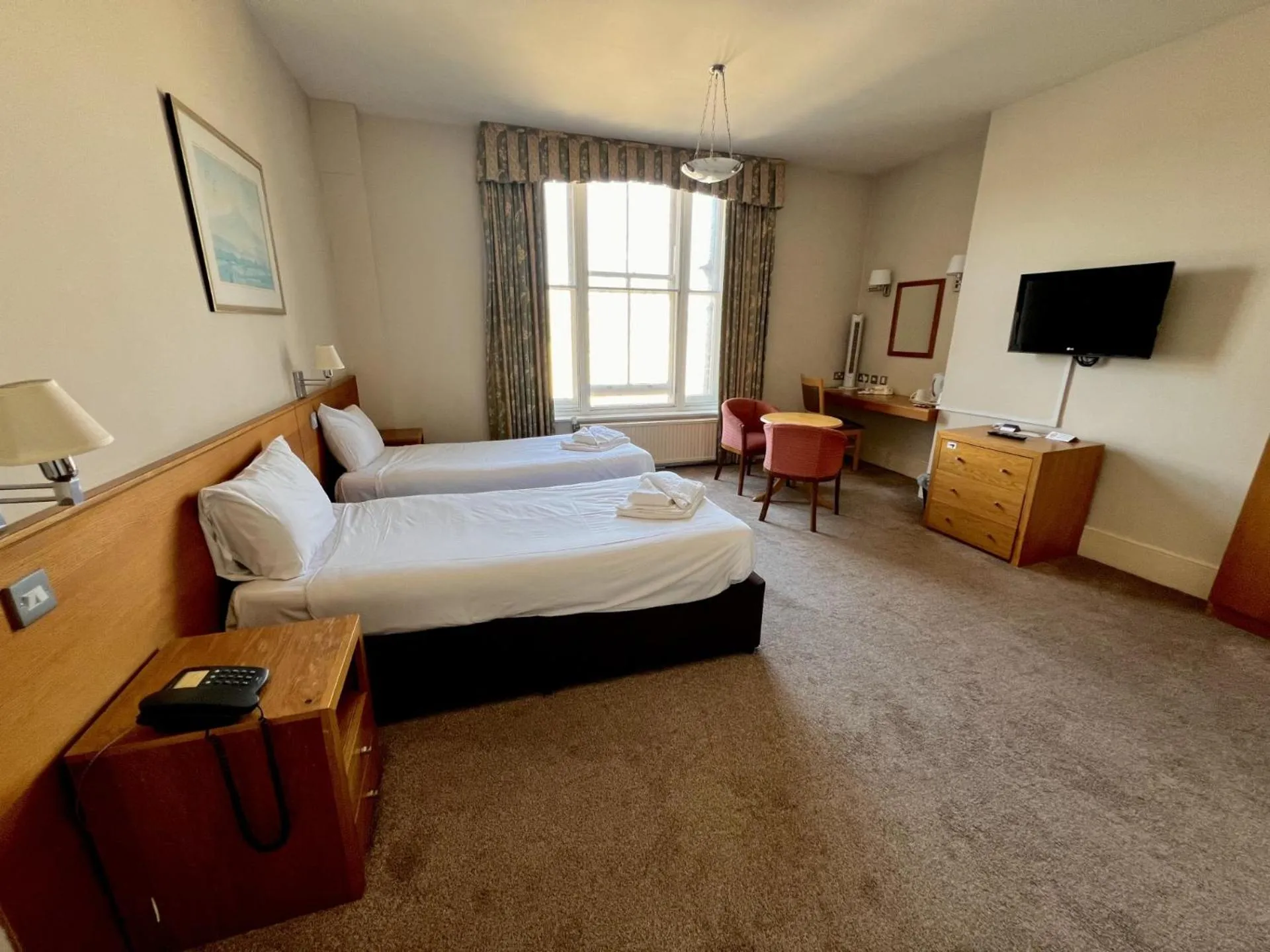 Bed in Cavendish Hotel