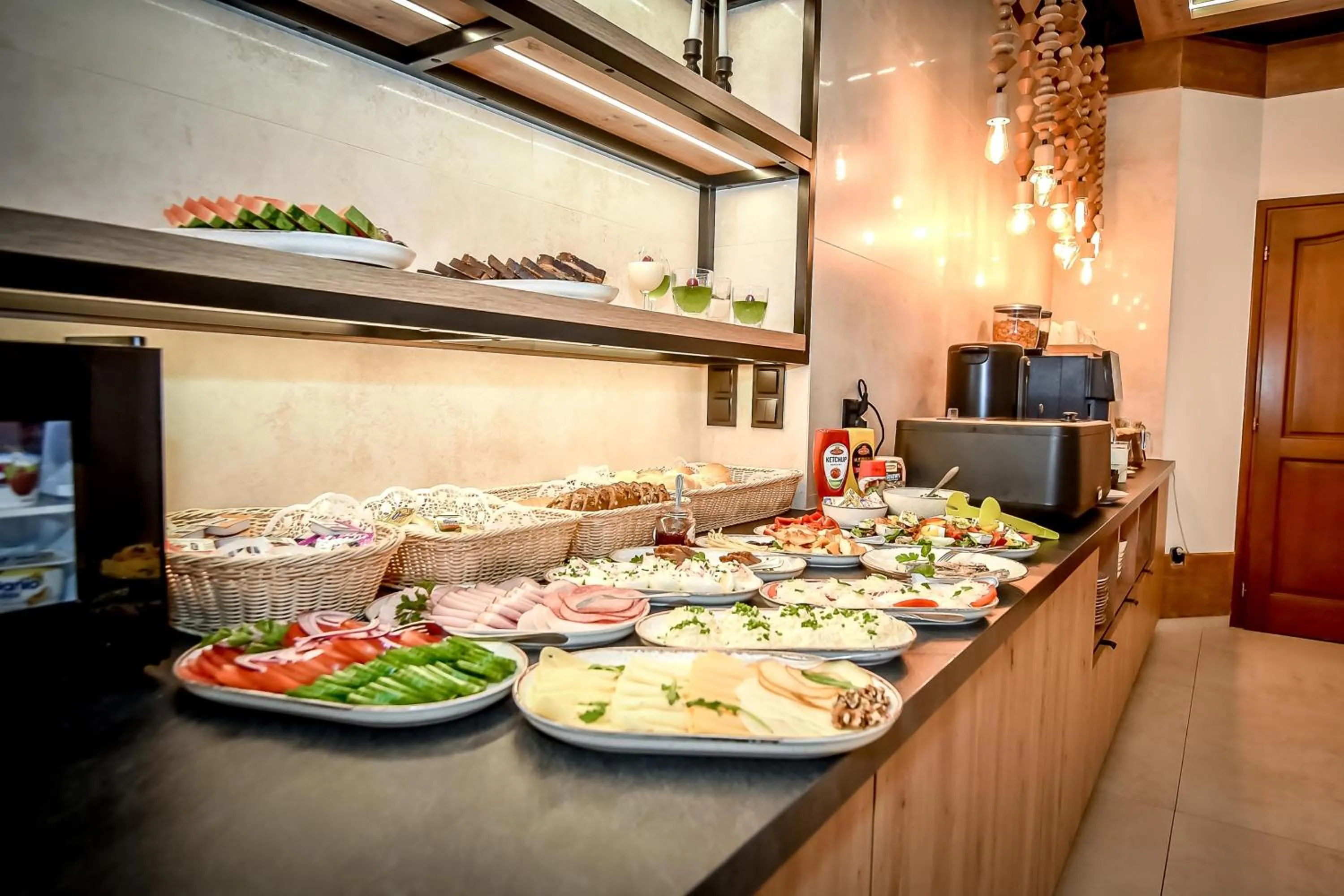 Buffet breakfast in Willa u Anusia Jacuzzi & Sauna