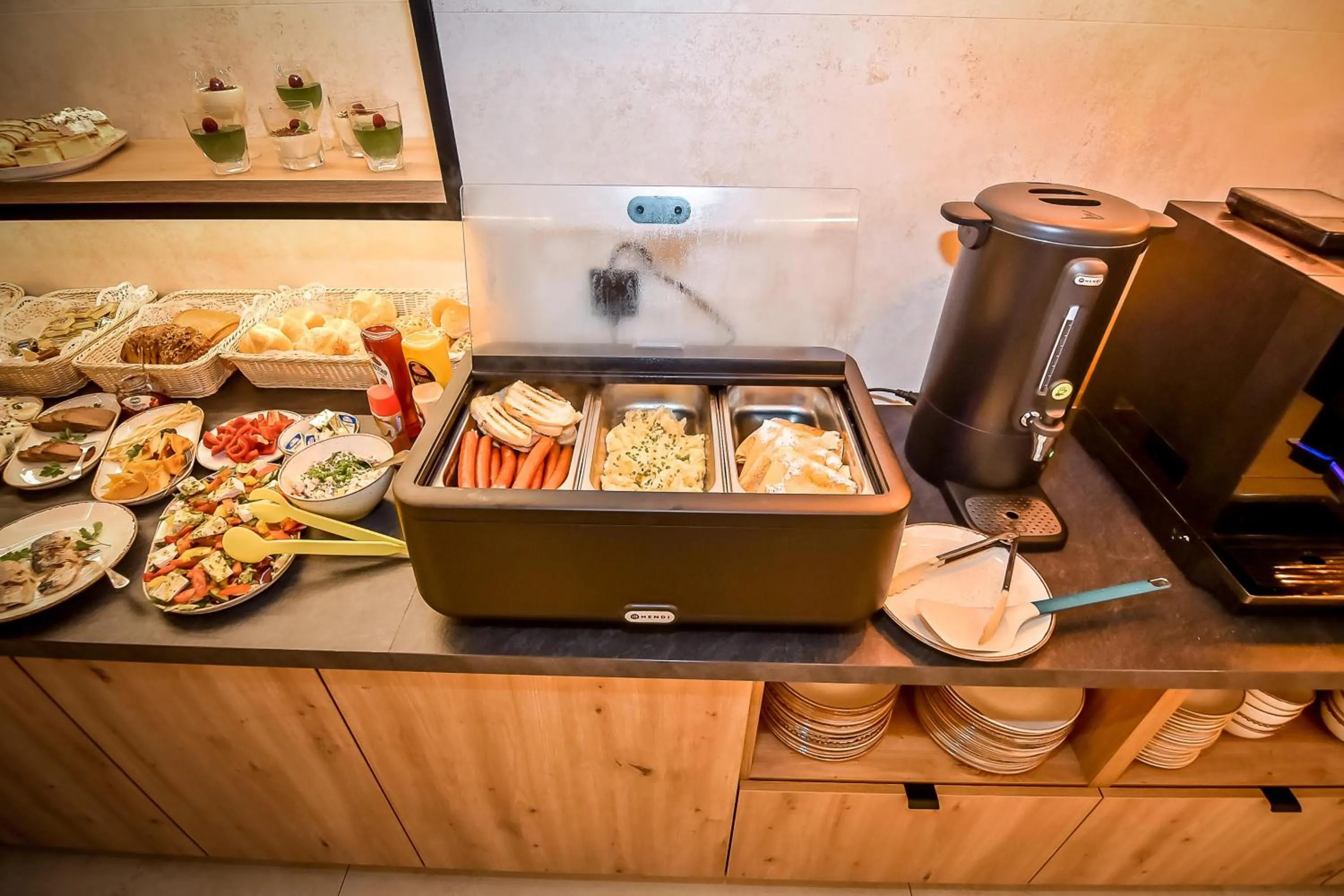 Buffet breakfast in Willa u Anusia Jacuzzi & Sauna