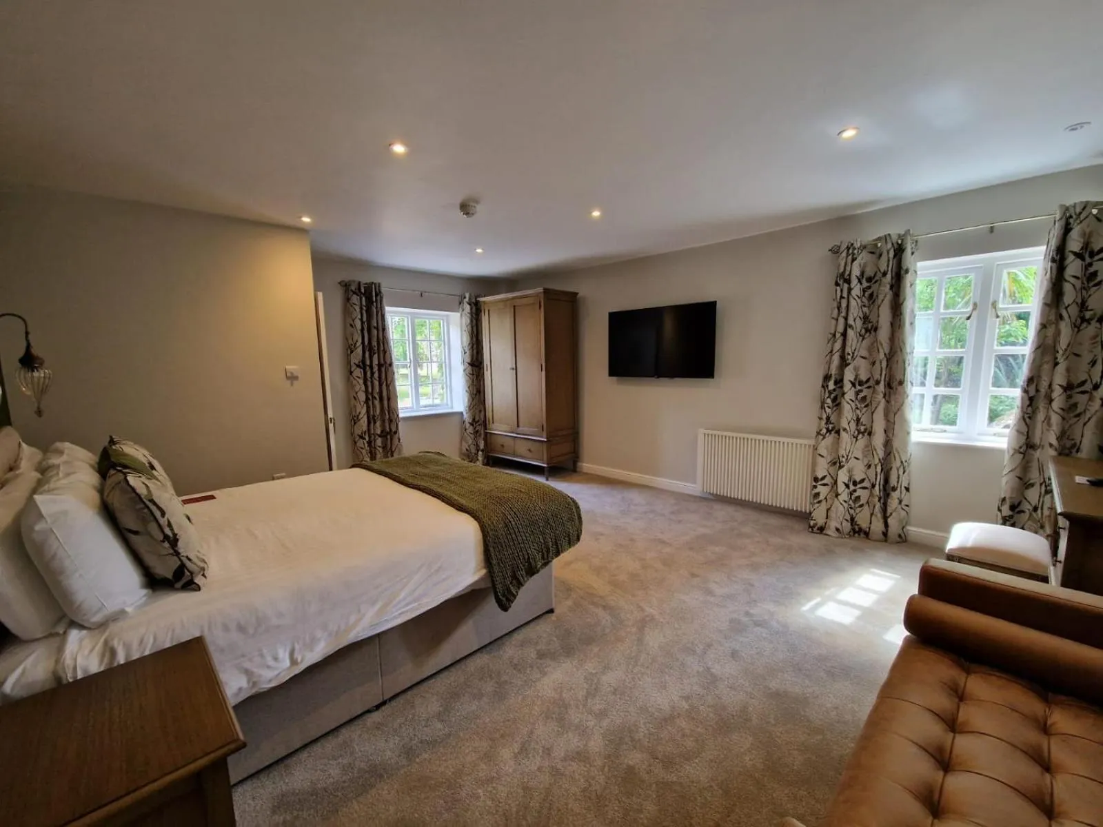 Photo of the whole room, Bed in Best Western Plus West Retford Hotel