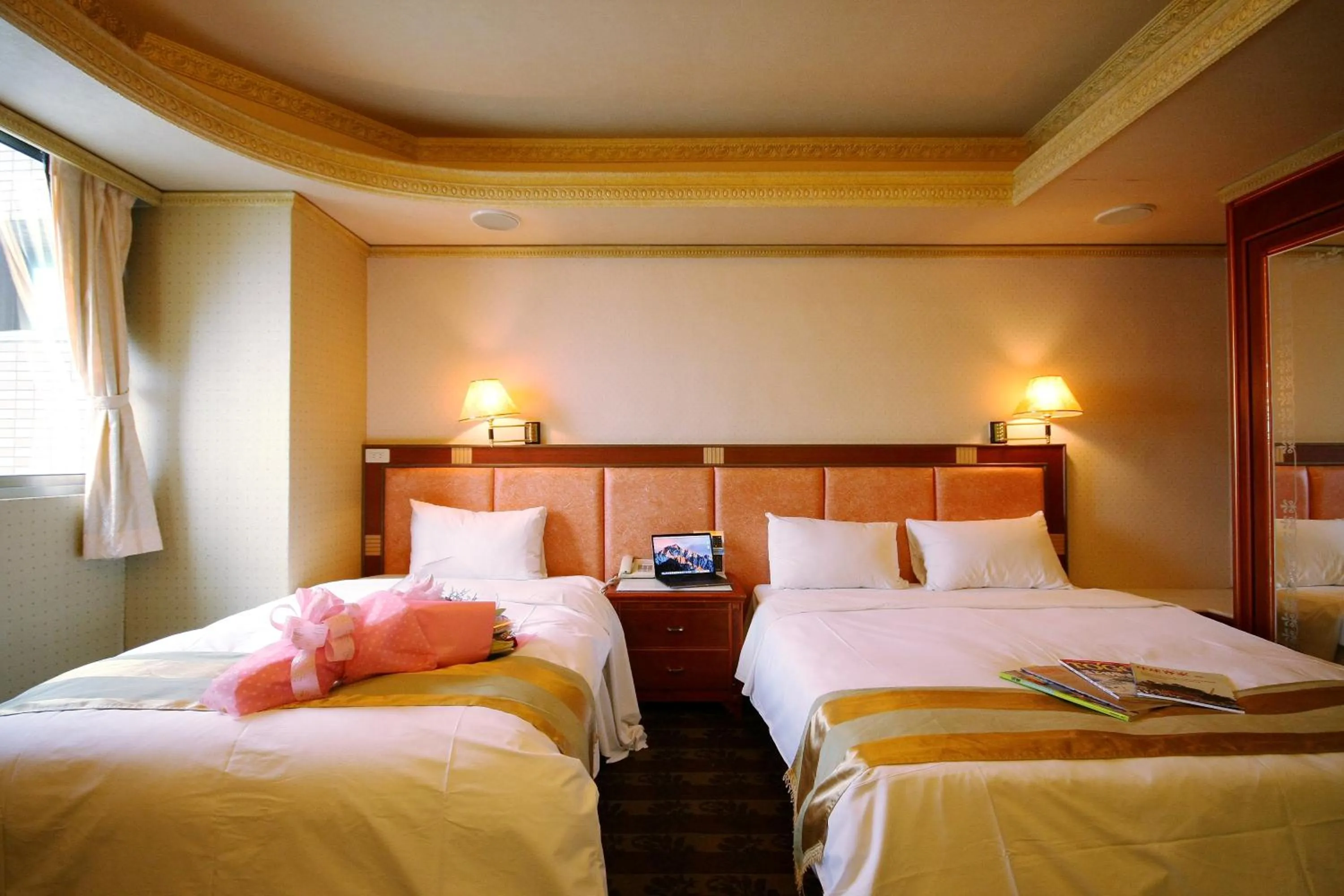 bunk bed in Wang Fu Hotel