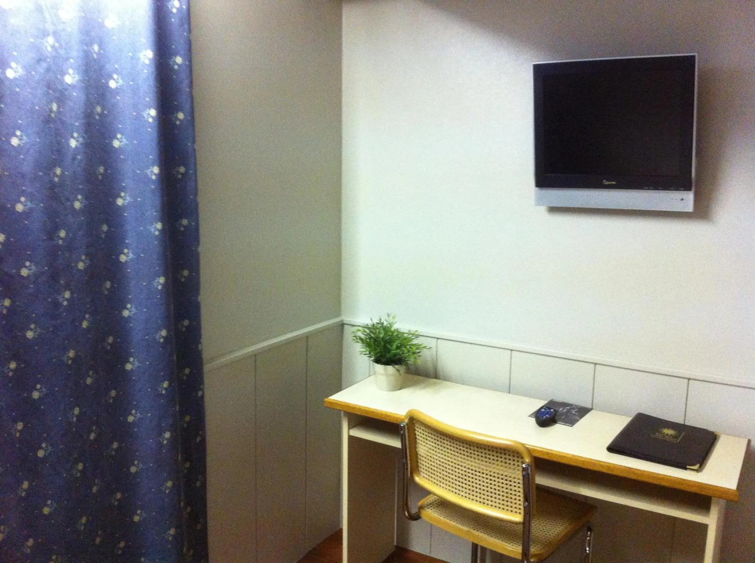 Seating area in Hôtel du Sud Vieux Port