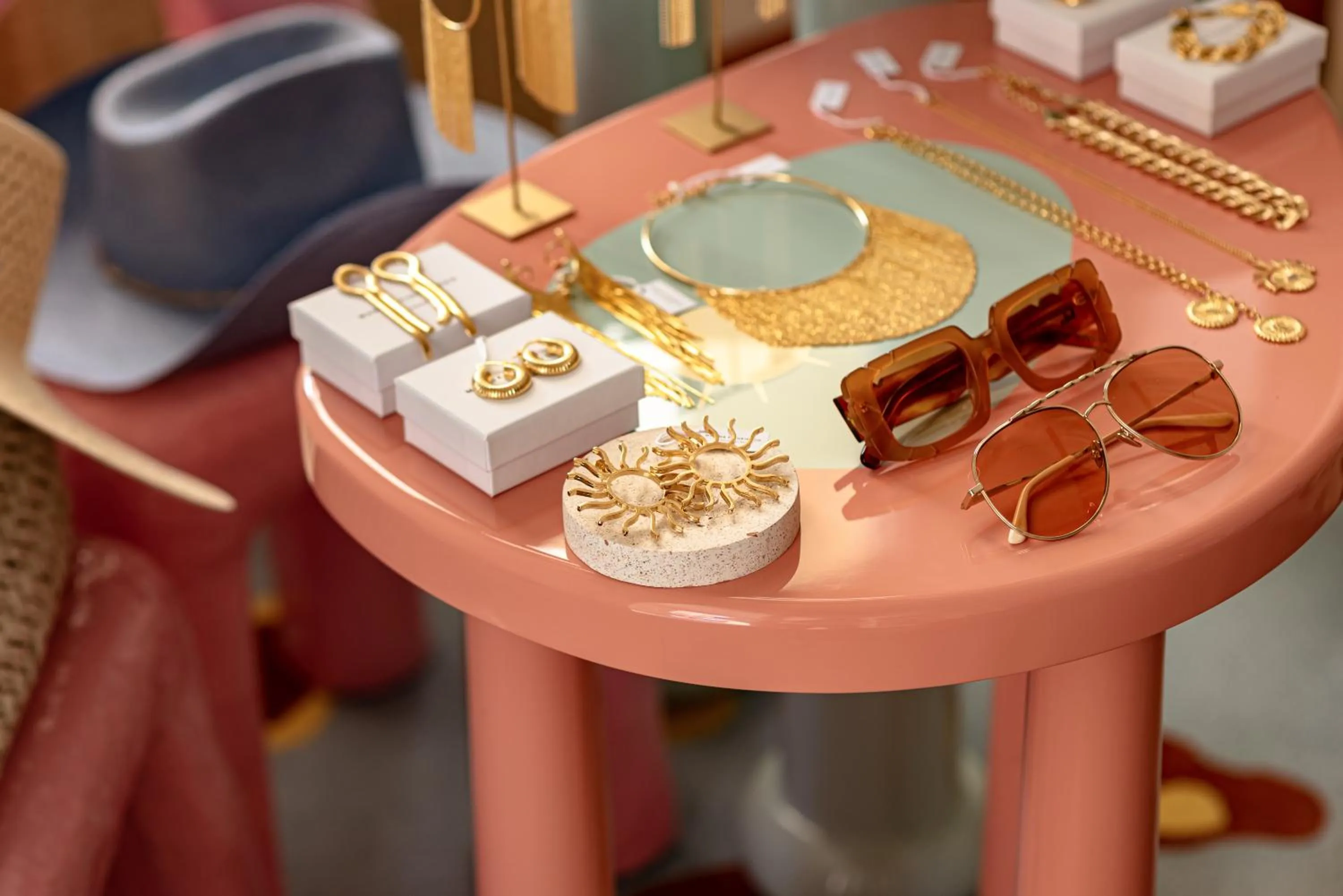 On-site shops in Montesol Experimental Ibiza