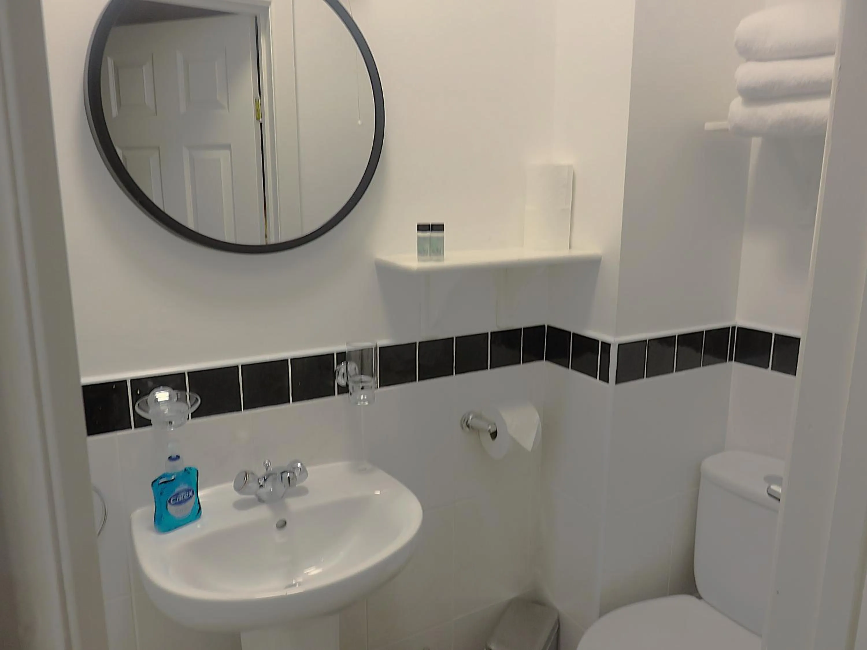 Standard Double Room in Albany Lodge