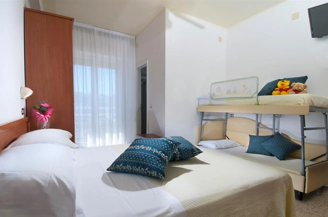 Bedroom, Bed in Hotel caesar