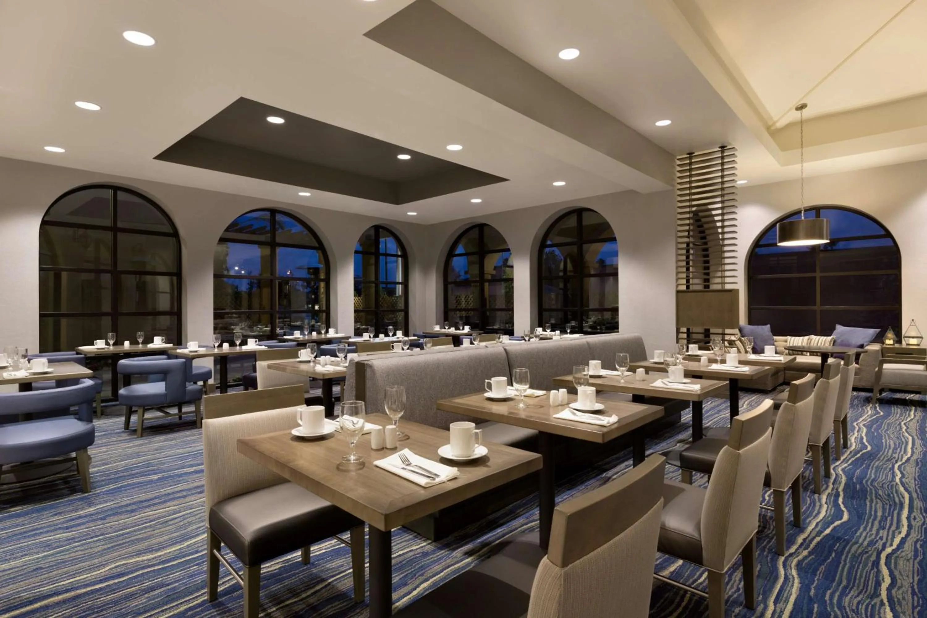 Restaurant/places to eat in Hilton Garden Inn Lompoc, Ca