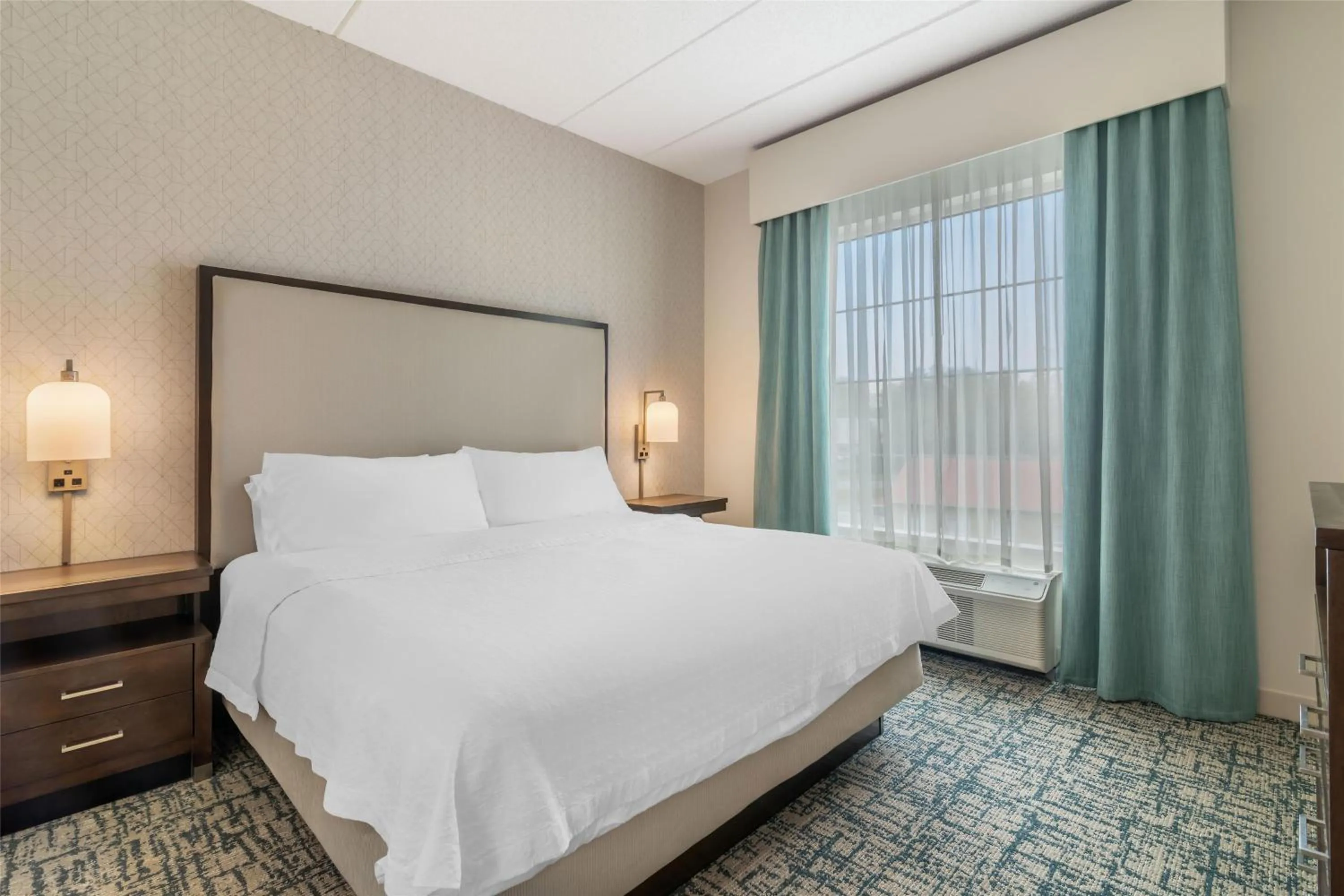 Bed in Homewood Suites By Hilton Schenectady