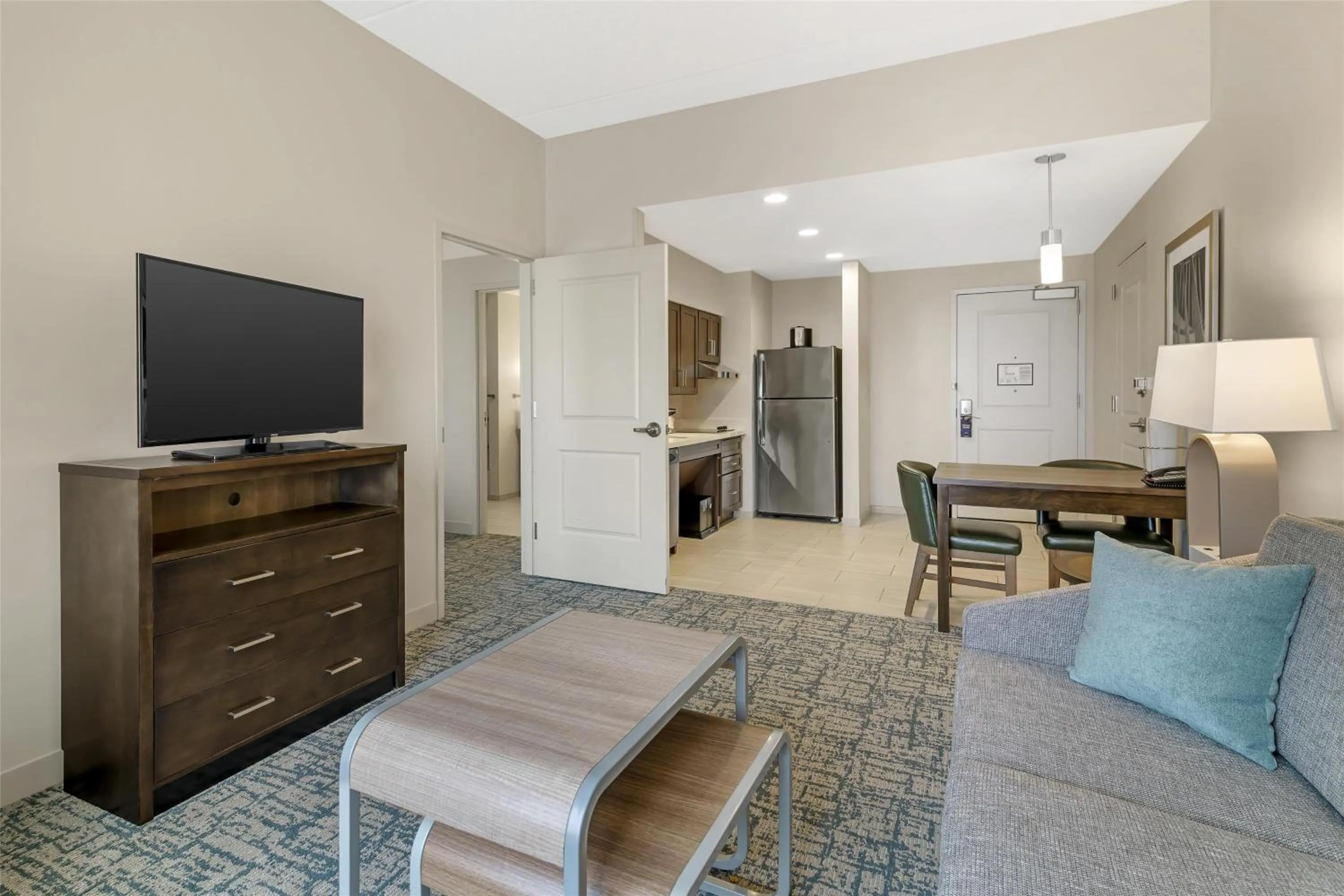 Bedroom in Homewood Suites By Hilton Schenectady