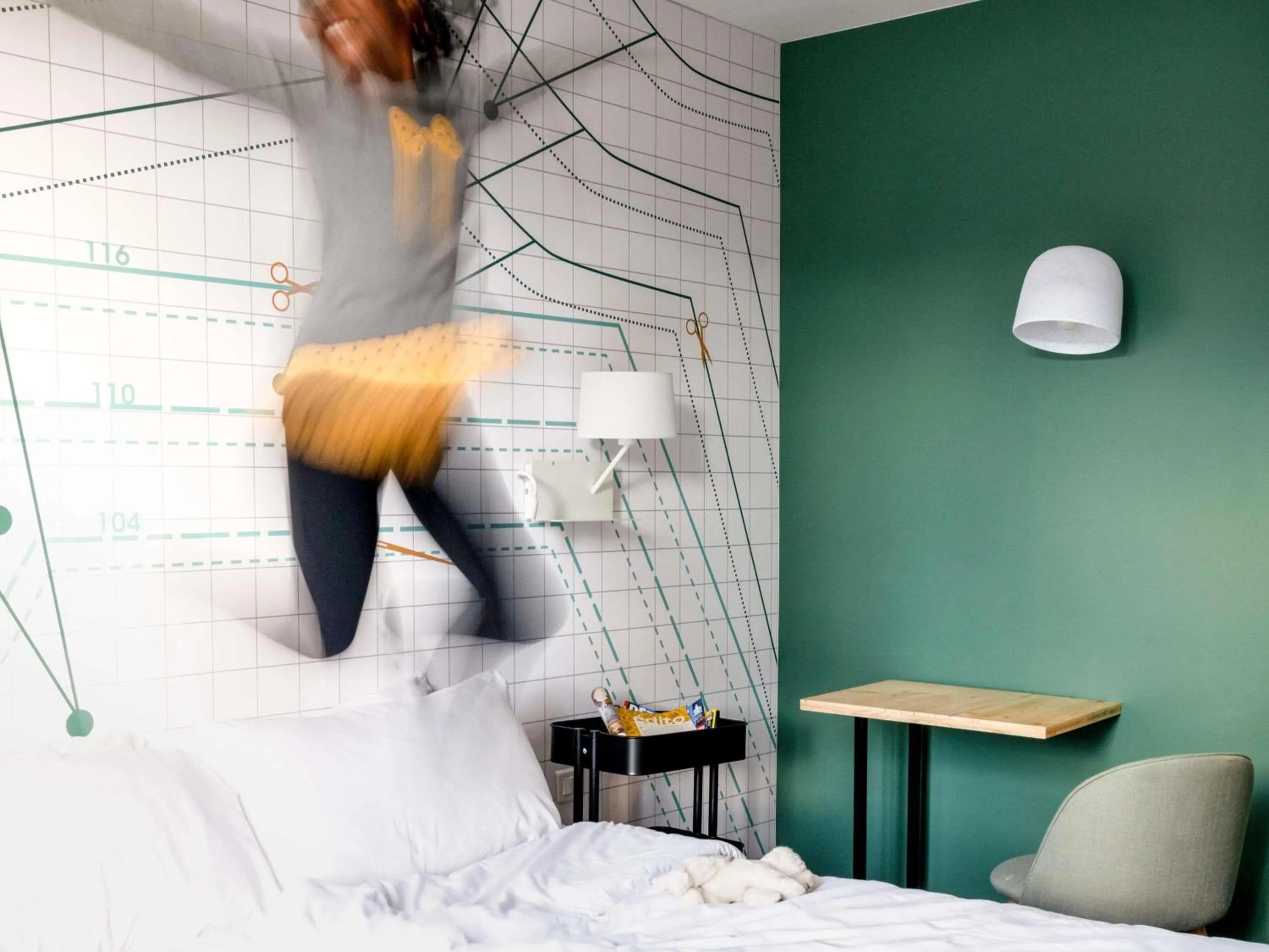 Bedroom, Bed in ibis Styles Asnieres Centre