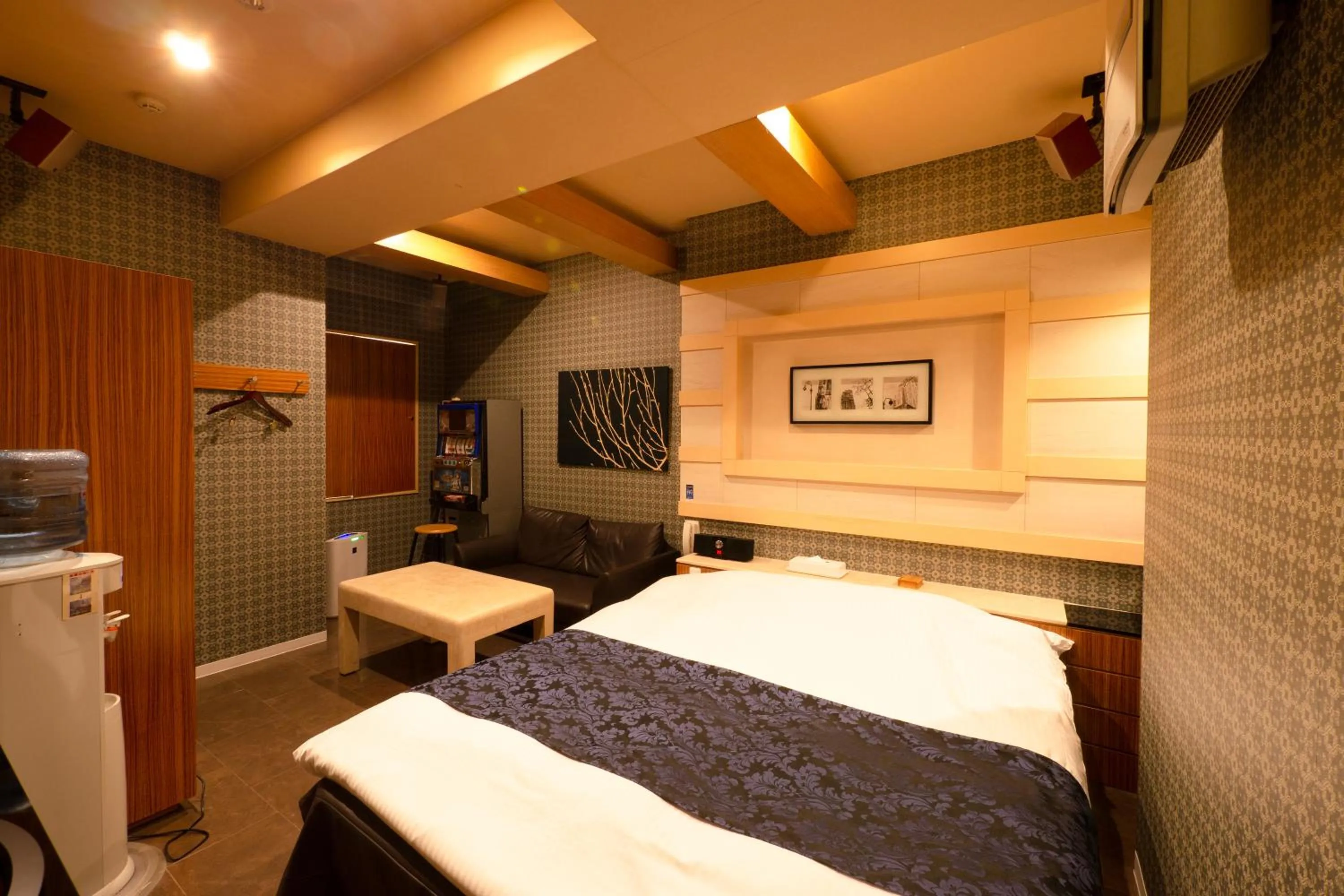 Bed in Hotel Allure (Adult Only)