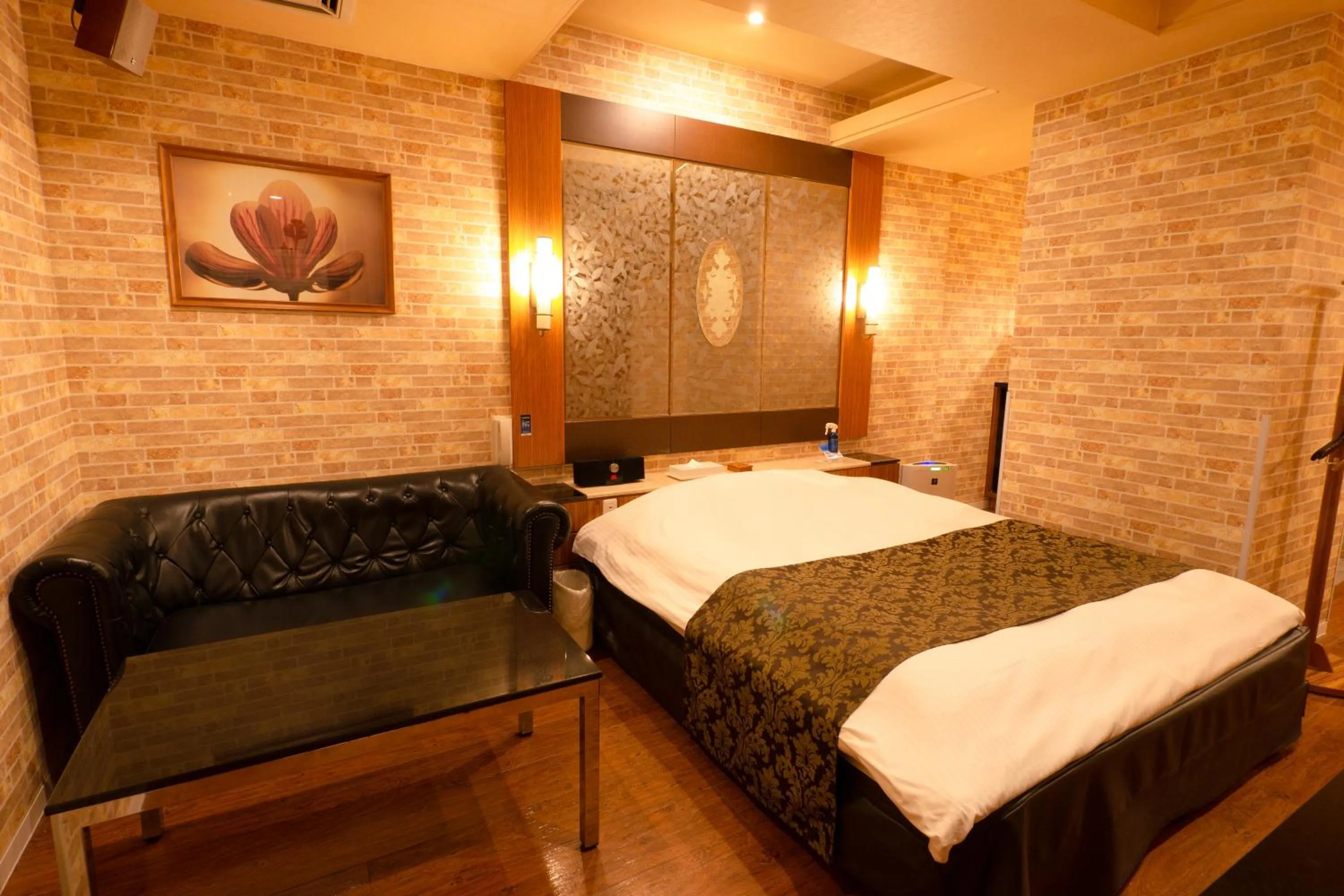 Bed in Hotel Allure (Adult Only)