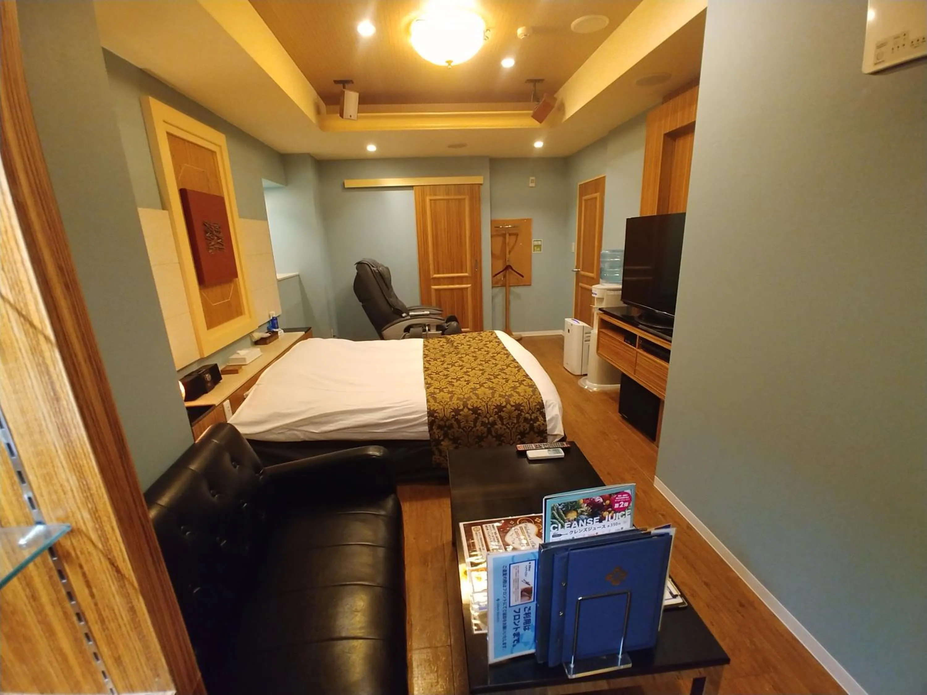 Bed in Hotel Allure (Adult Only)