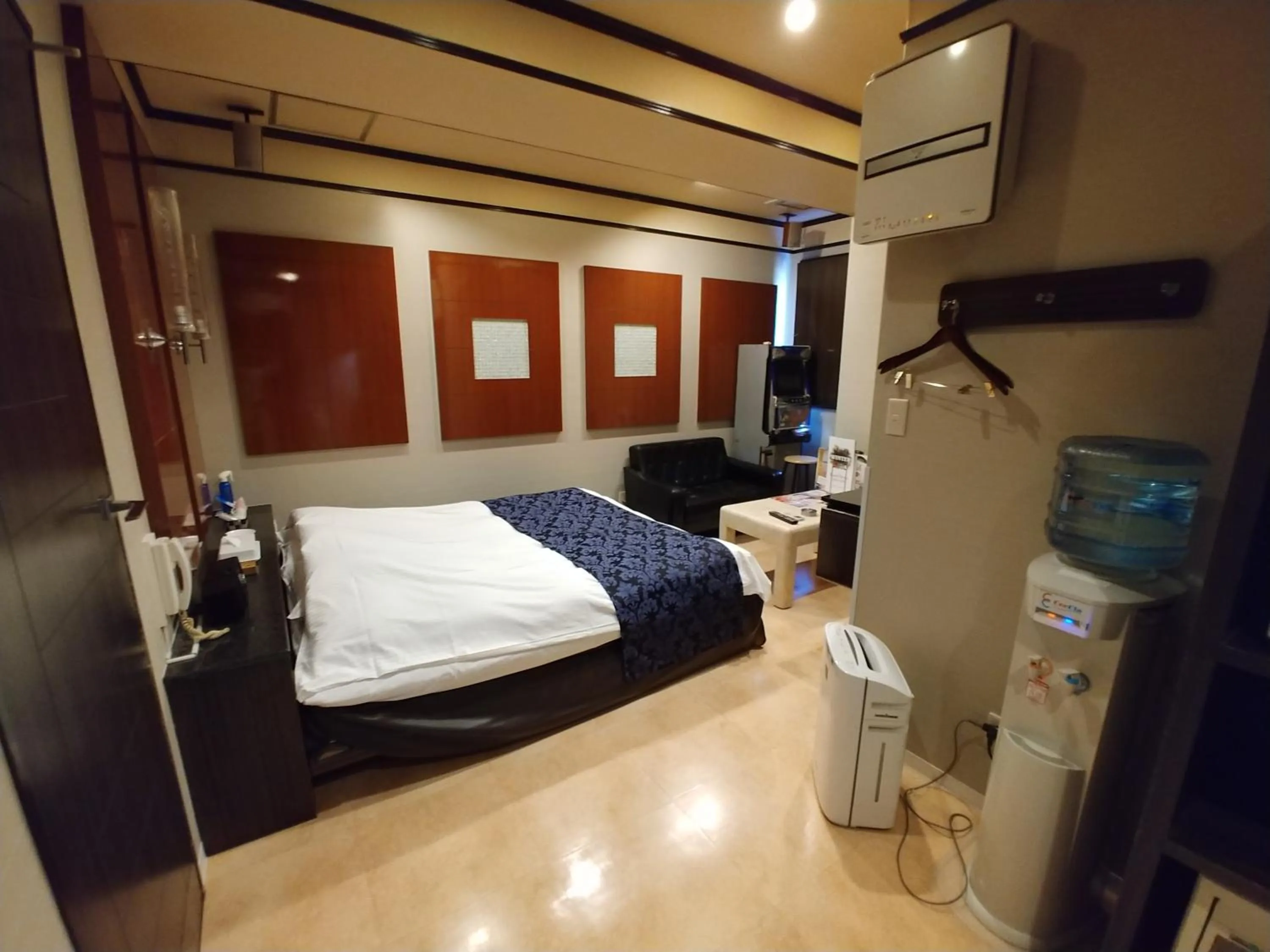 Bed in Hotel Allure (Adult Only)