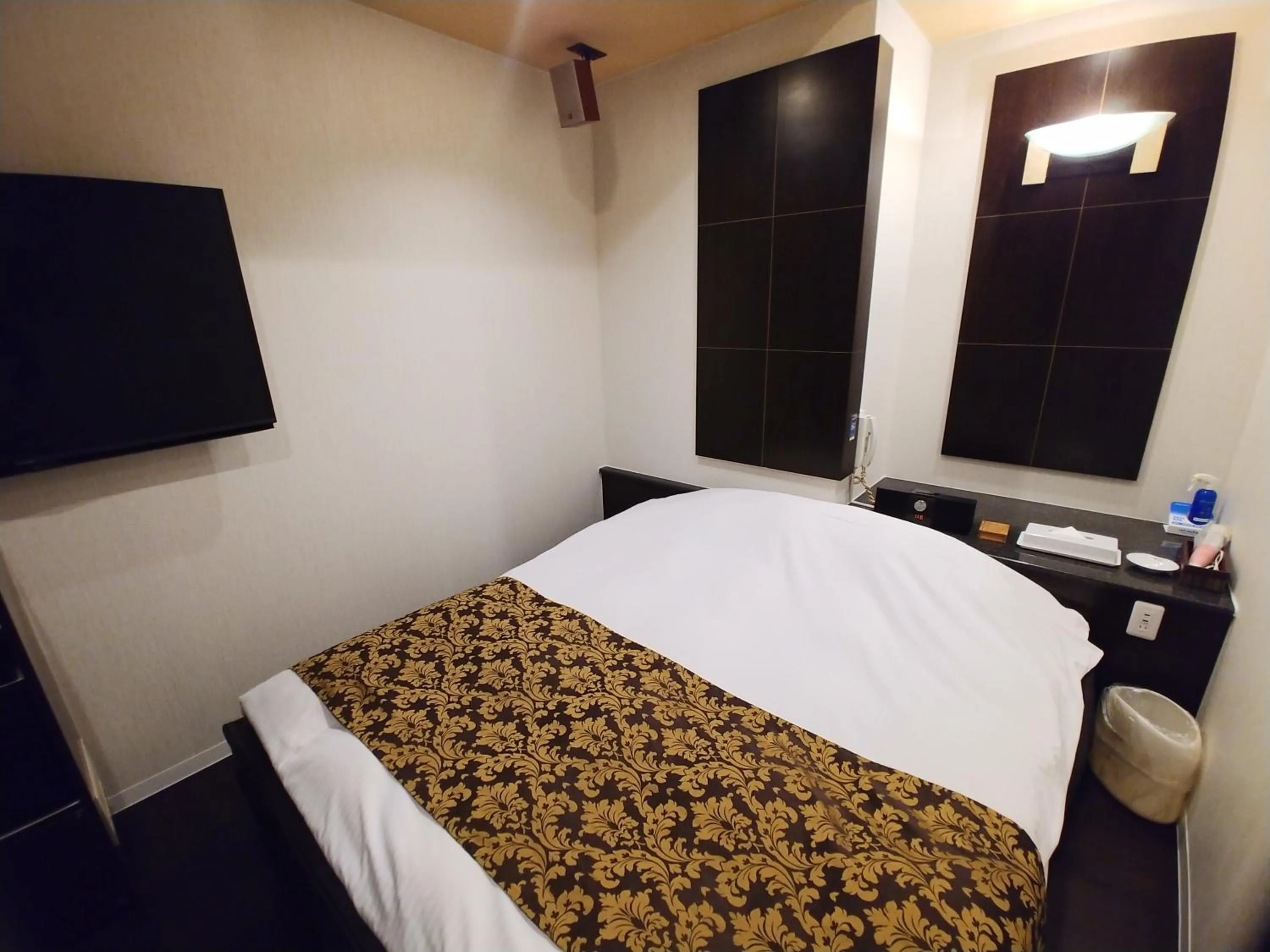 Bed in Hotel Allure (Adult Only)