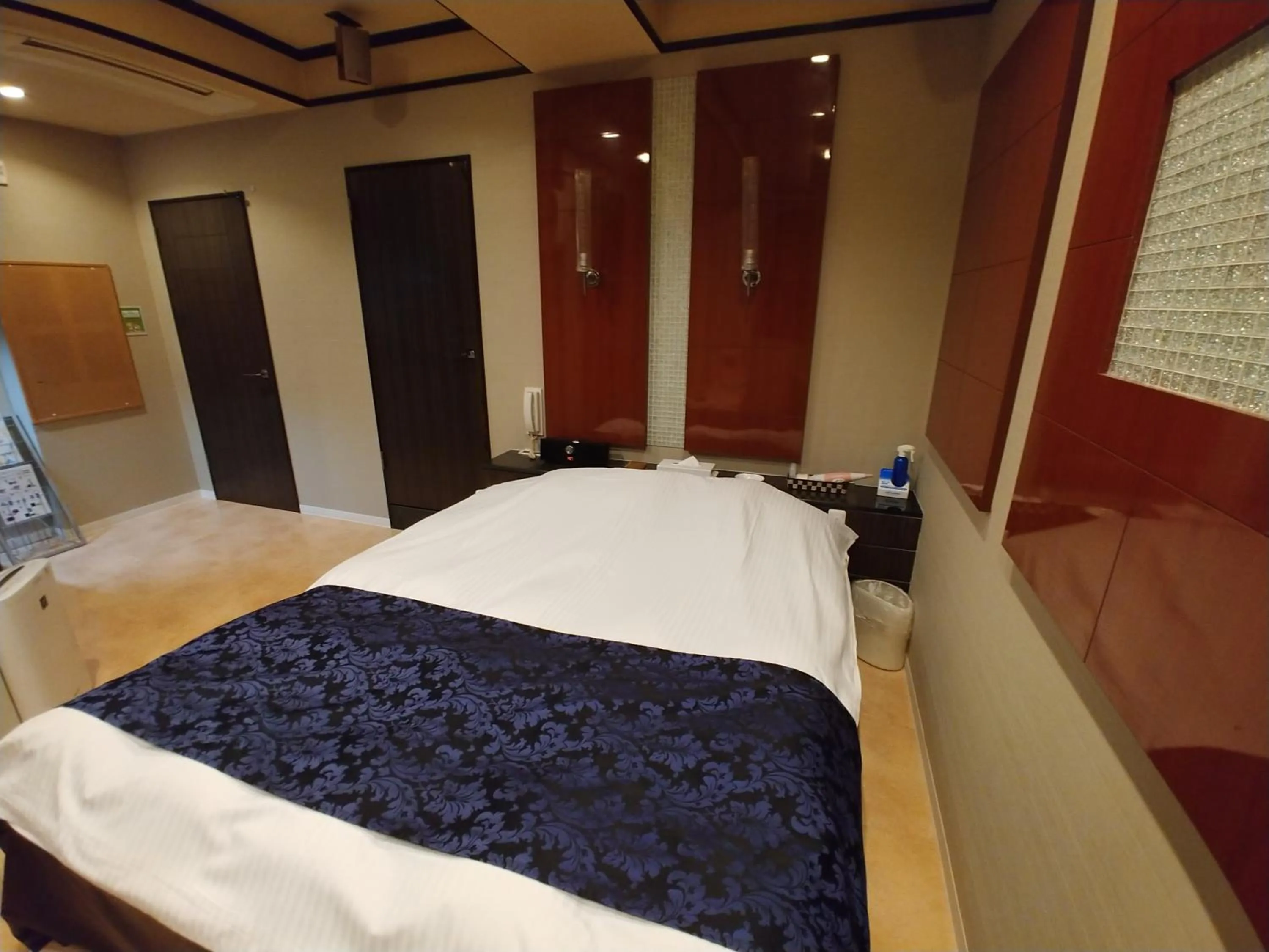 Bed in Hotel Allure (Adult Only)
