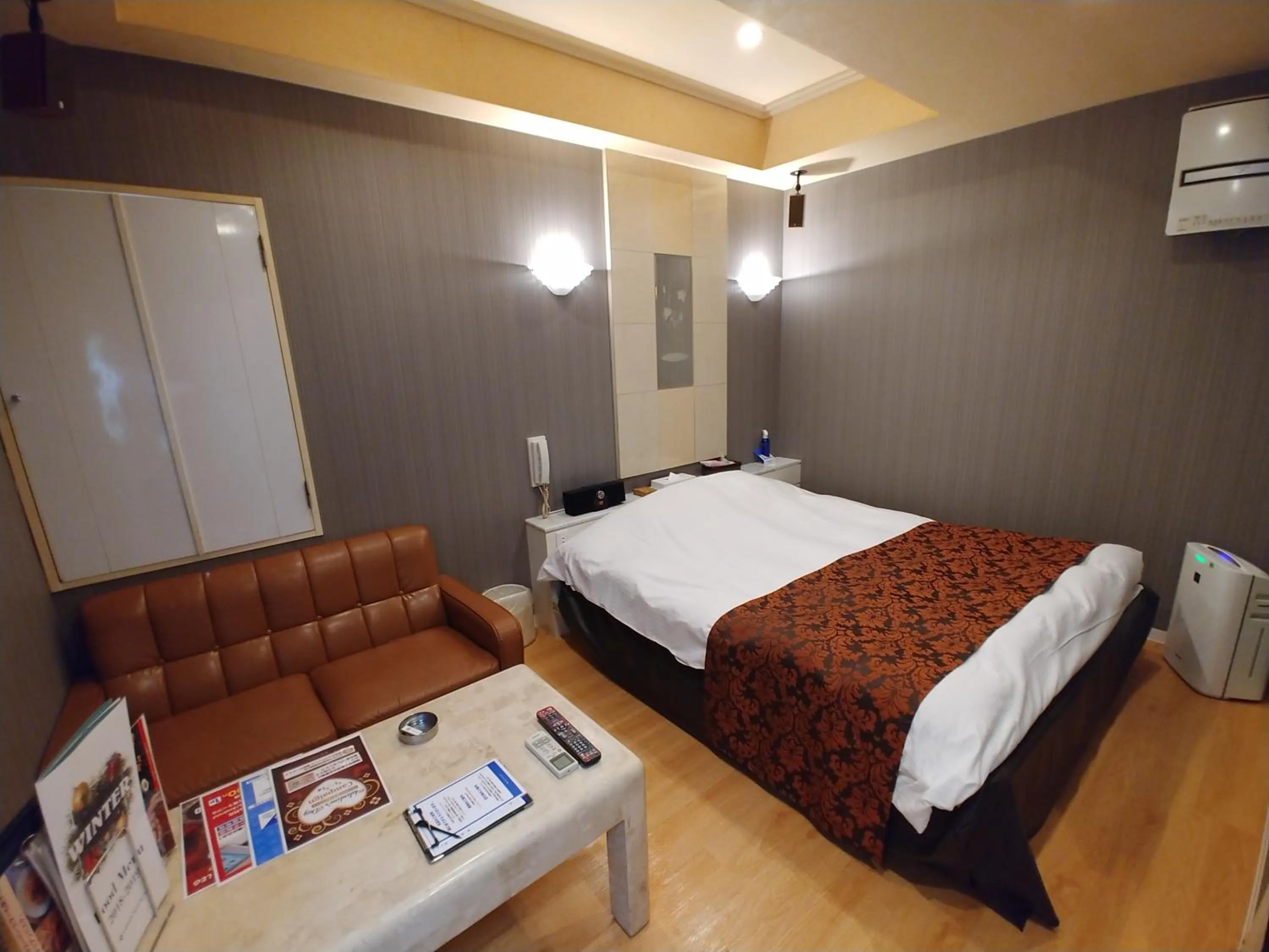 Bed in Hotel Allure (Adult Only)