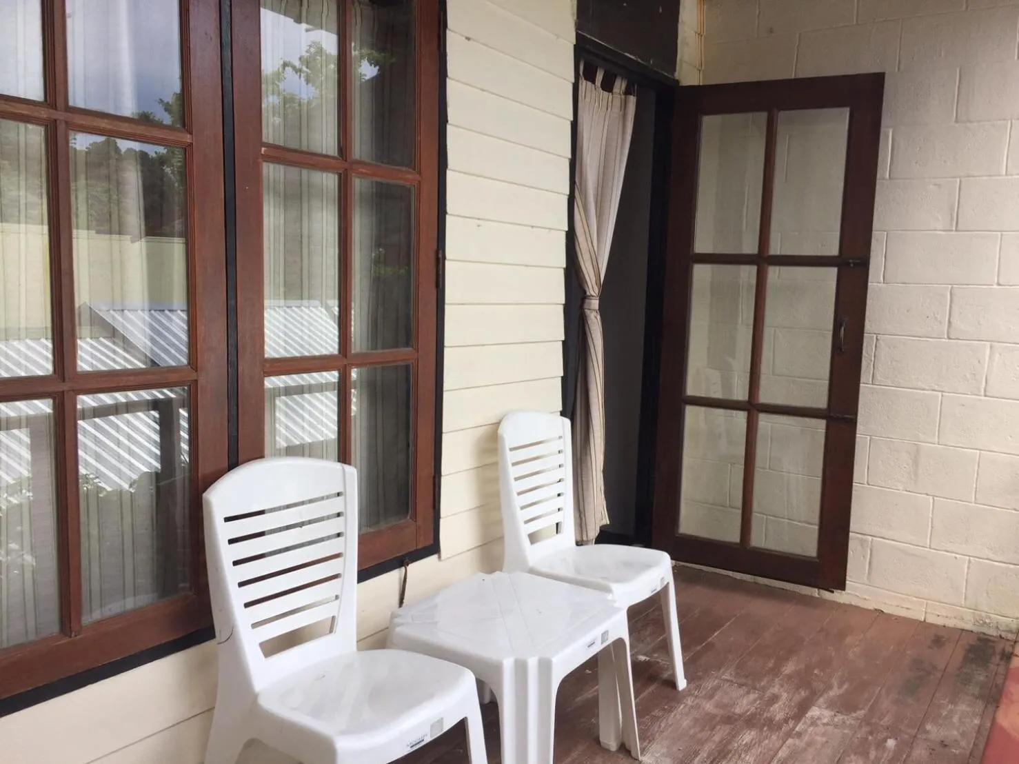 Tropical Garden Bungalow