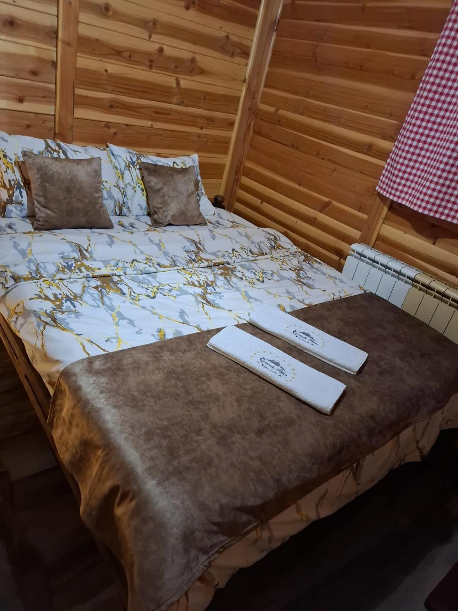 Bed in Apartment Snow Garden