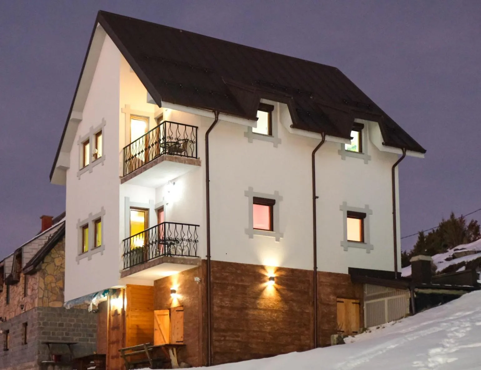 Property building in Apartment Snow Garden