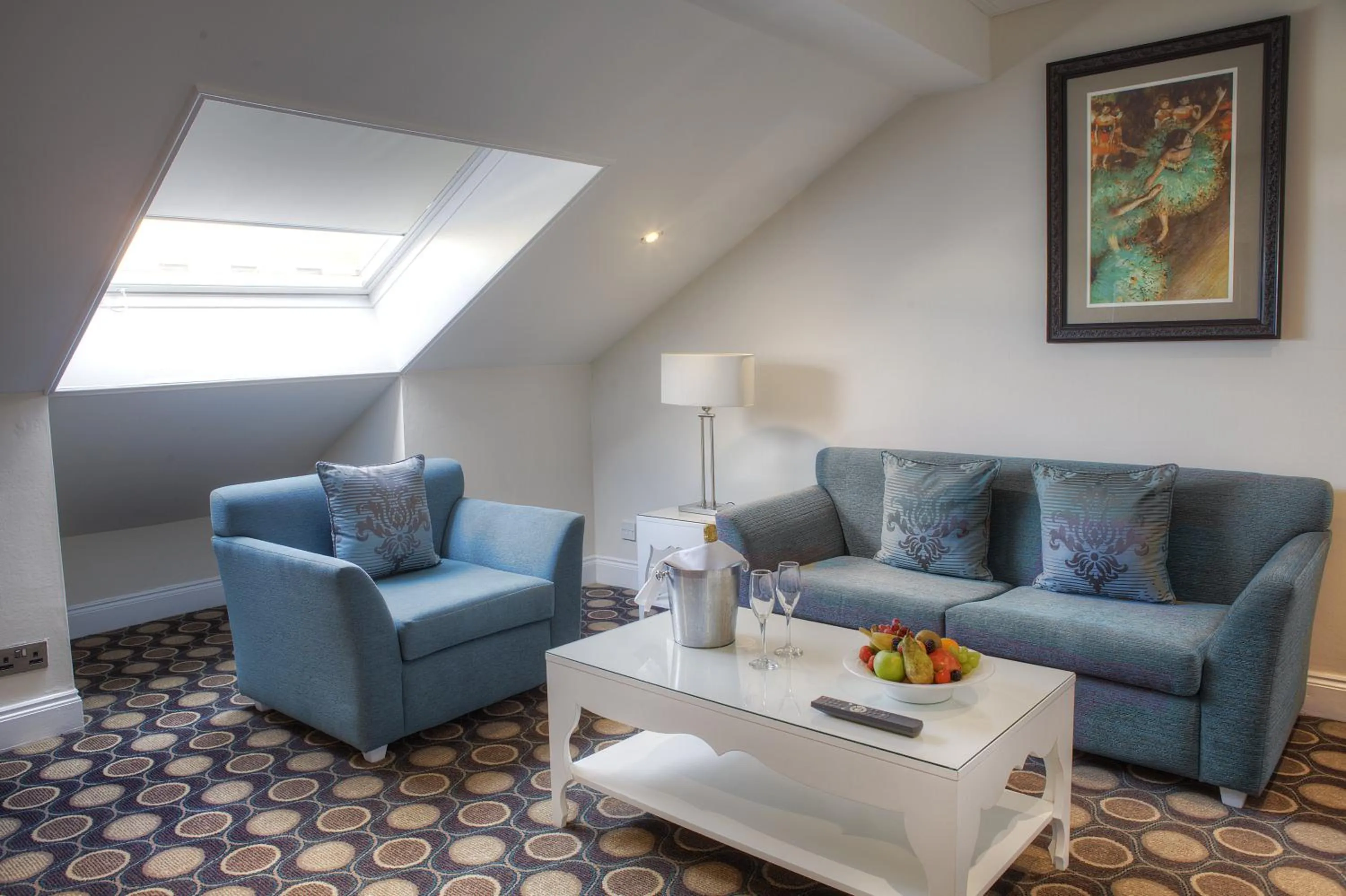 Photo of the whole room in Holiday Inn - Glasgow - City Ctr Theatreland by IHG