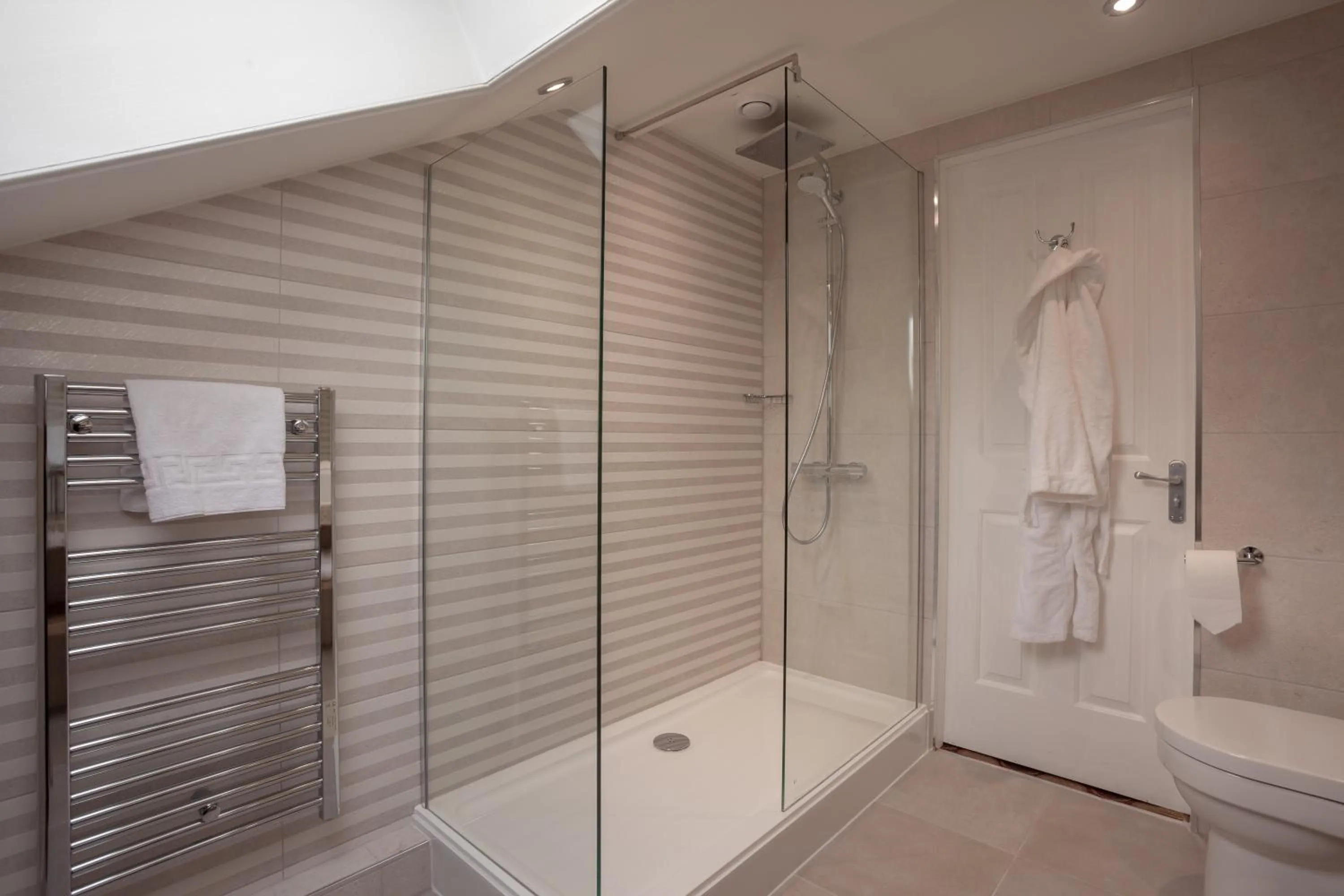 Bathroom in Holiday Inn - Glasgow - City Ctr Theatreland by IHG