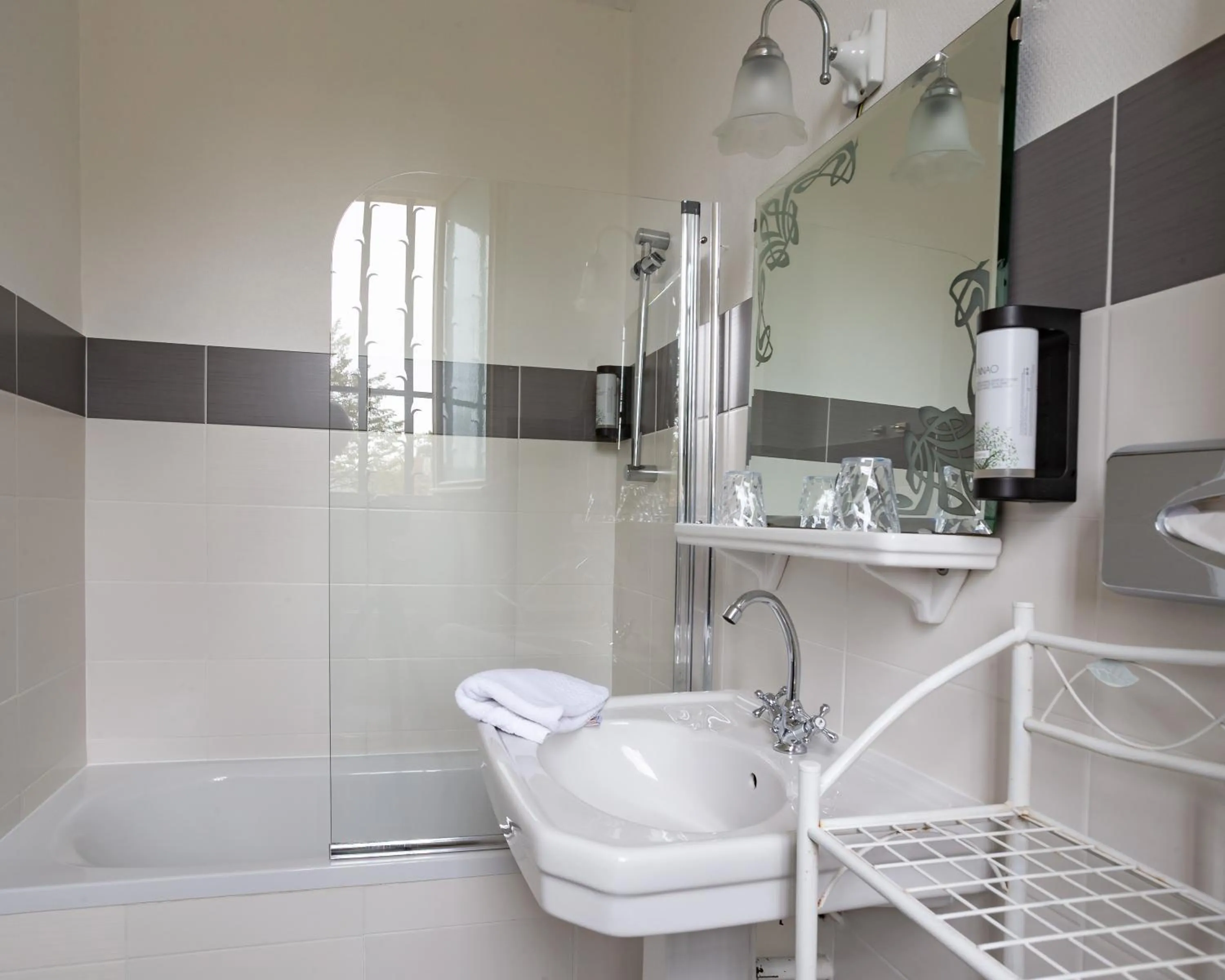 Standard Double Room in Hôtel Le Cro-Magnon