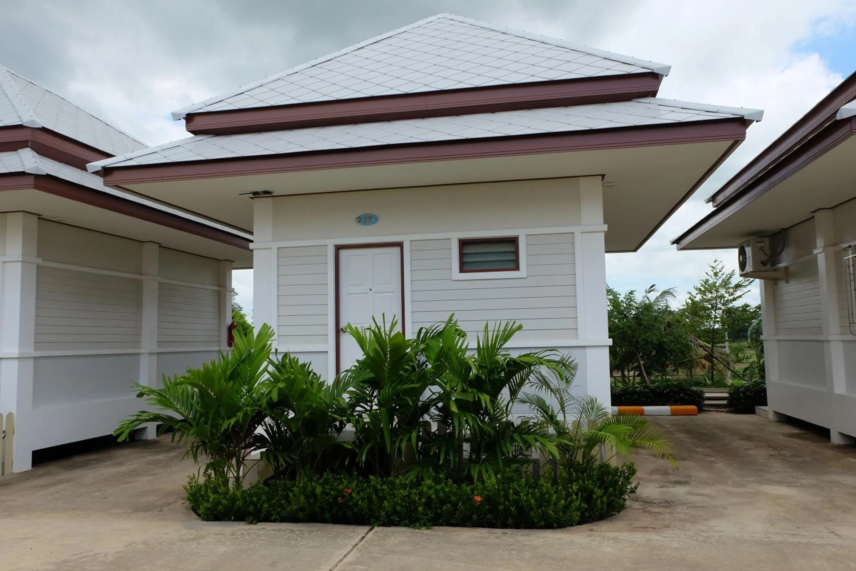 Facade/entrance in Bualuang Boutique Resort